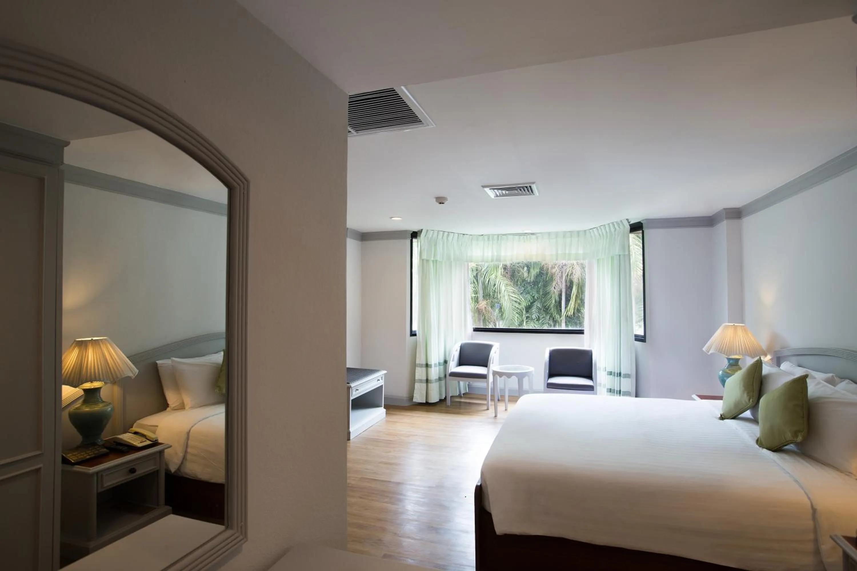 Bedroom, Bed in The Imperial Hotel & Convention Centre Phitsanulok