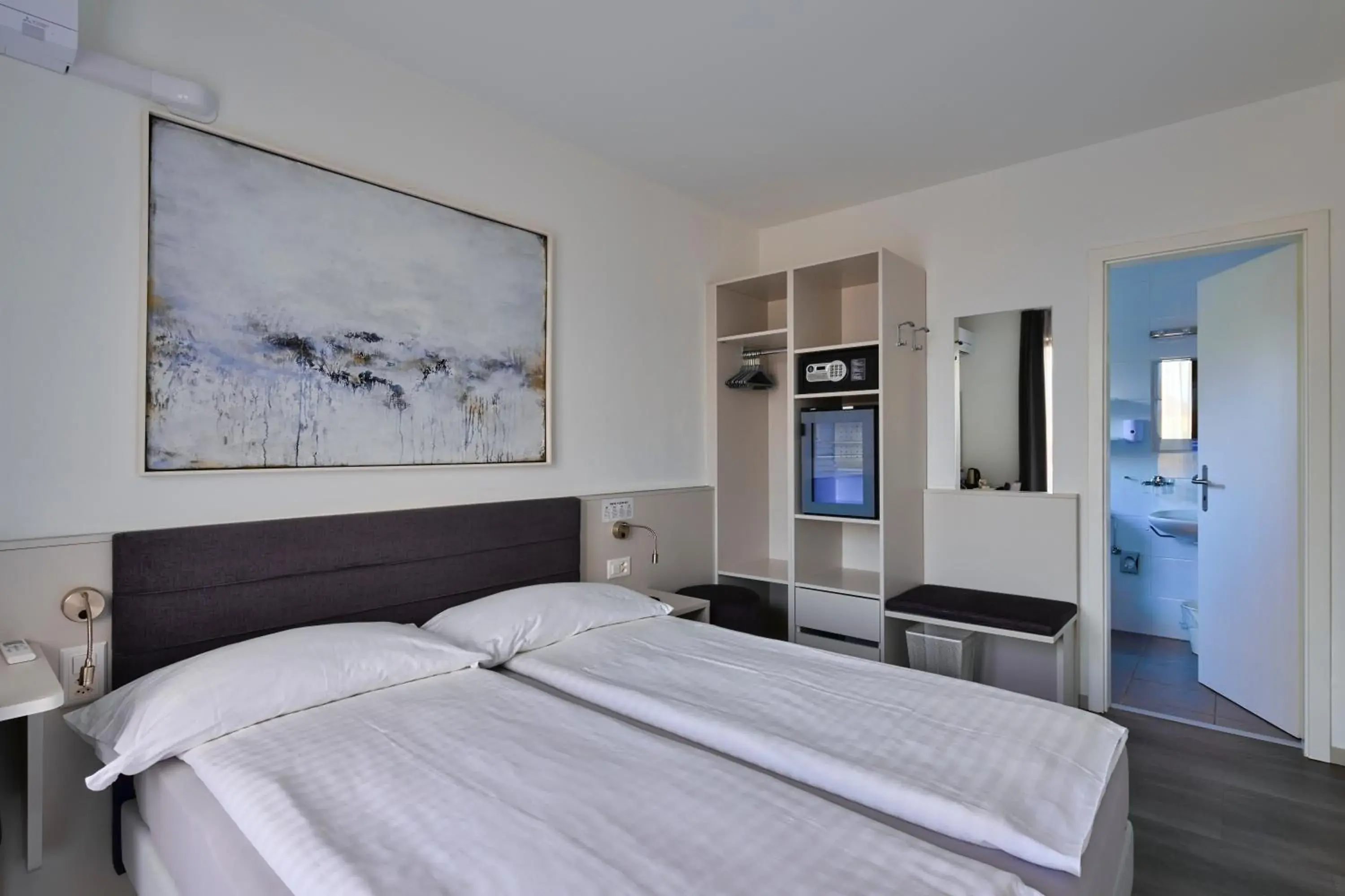 Economy Double Room - single occupancy in Hotel Luna Garni Economy Double Room - single occupancy in Hotel Luna Garni