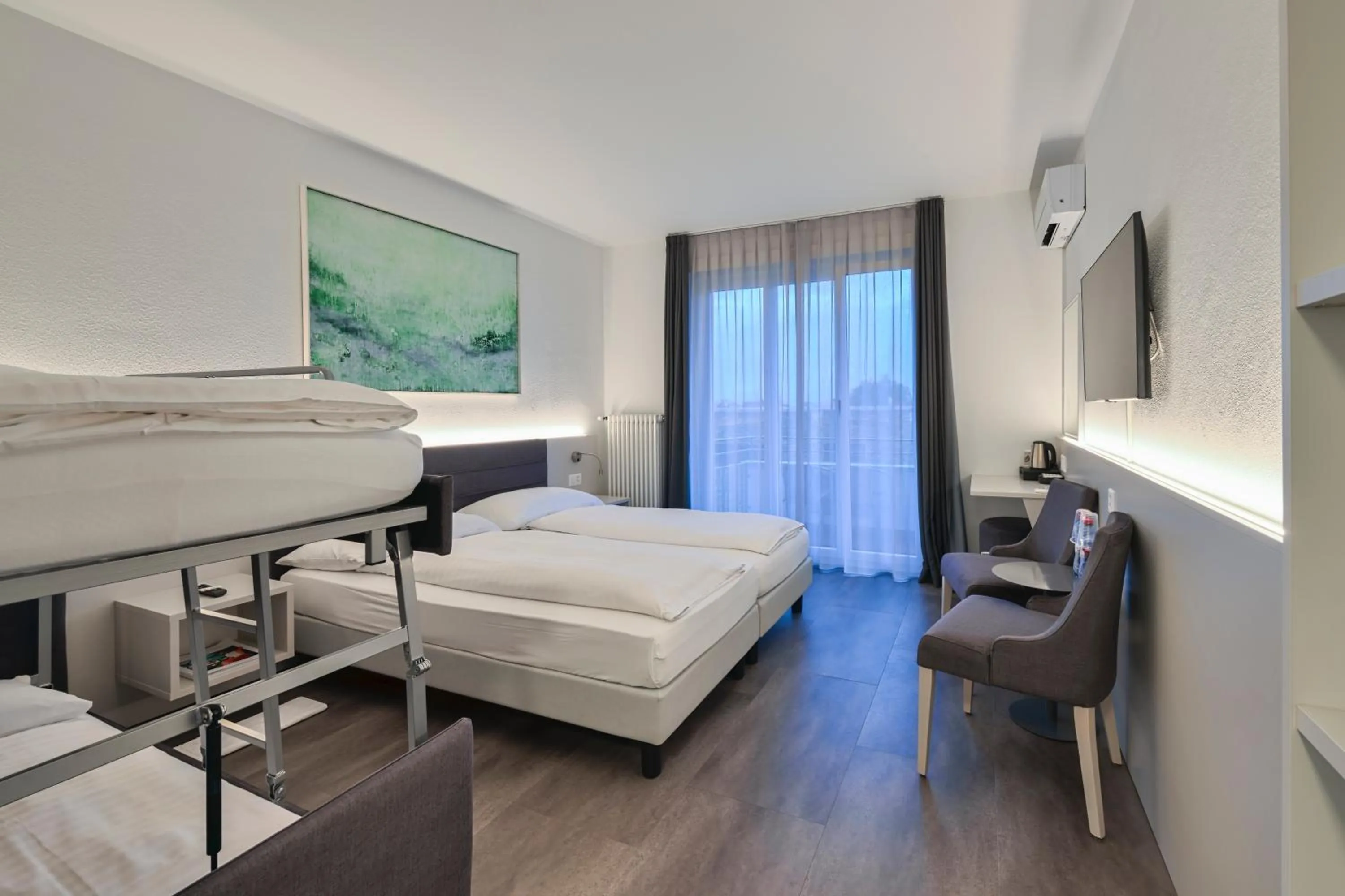 Bedroom, Bed in Hotel Luna Garni