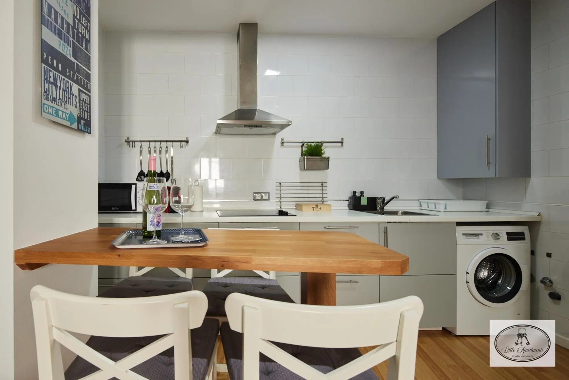 Kitchen or kitchenette in Dulce Arbolí Little Apartments