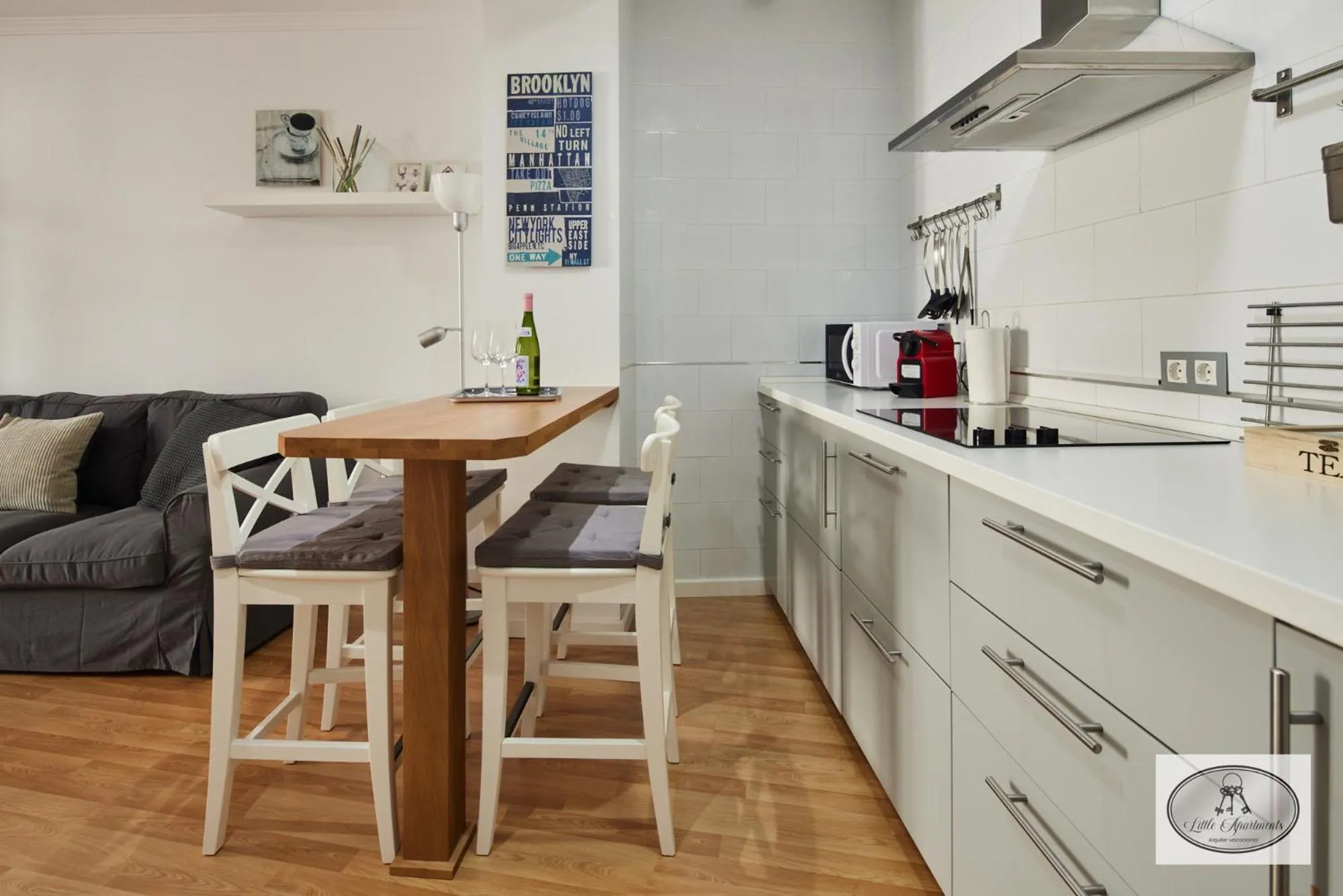 Kitchen or kitchenette in Dulce Arbolí Little Apartments