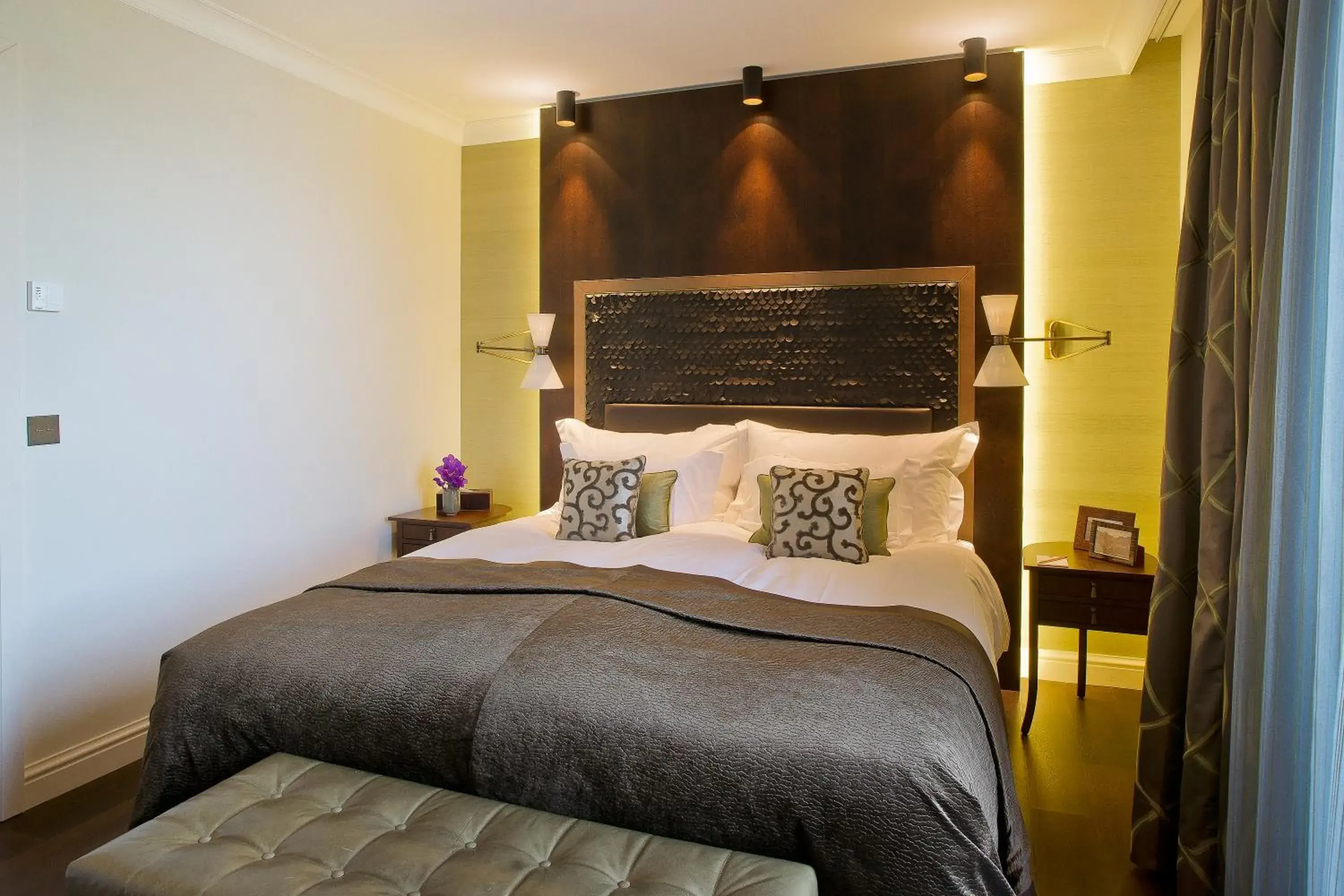 Corner Suite with Mountain View and Balcony in Hotel Villa Honegg Corner Suite with Mountain View and Balcony in Hotel Villa Honegg