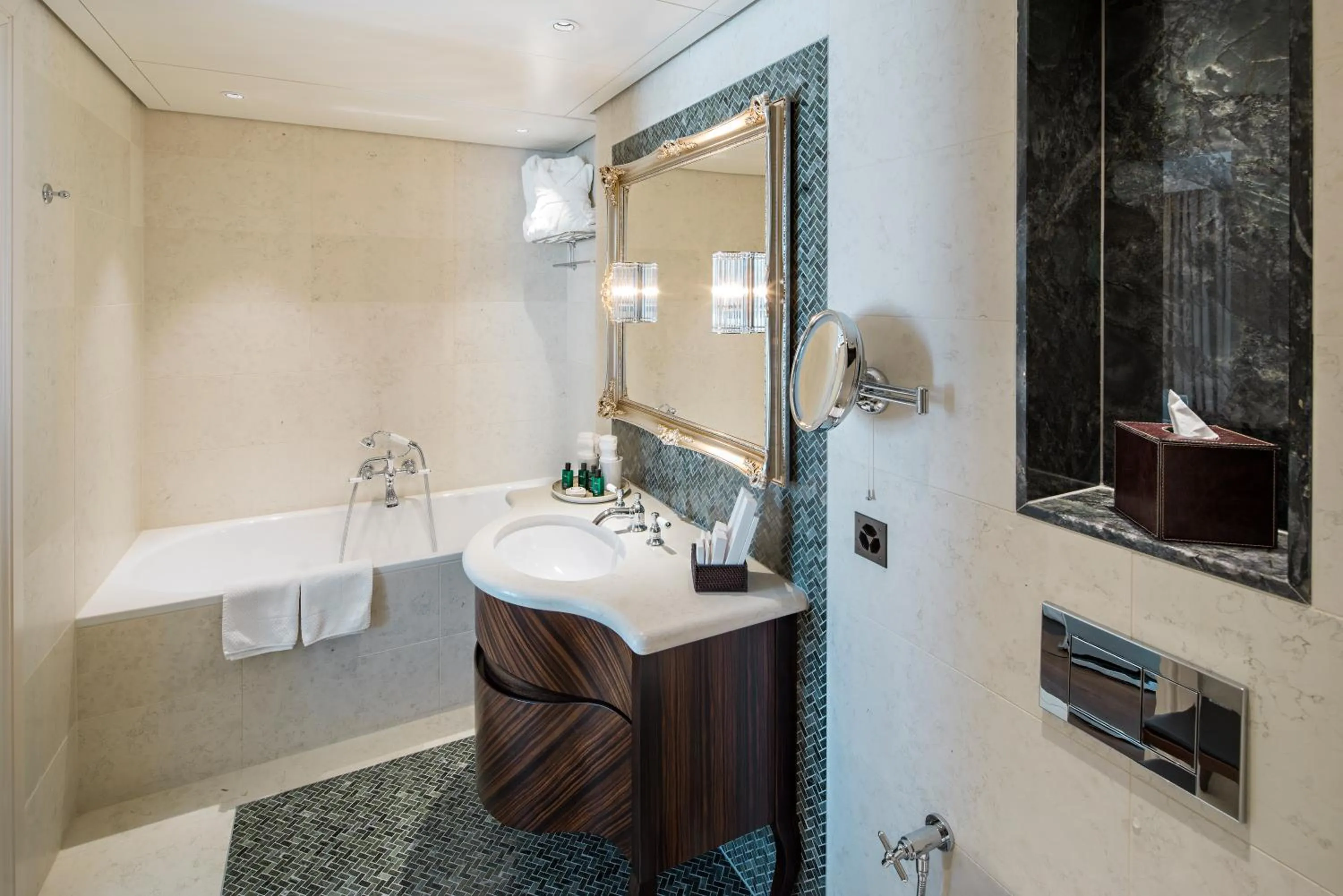 Bathroom in Hotel Villa Honegg