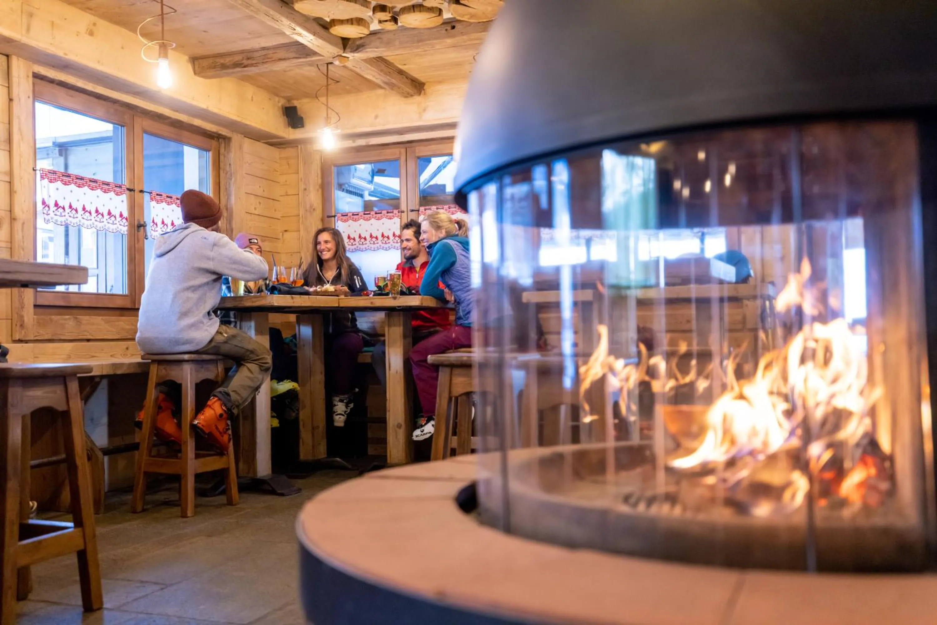 Restaurant/places to eat in Hotel Alegra