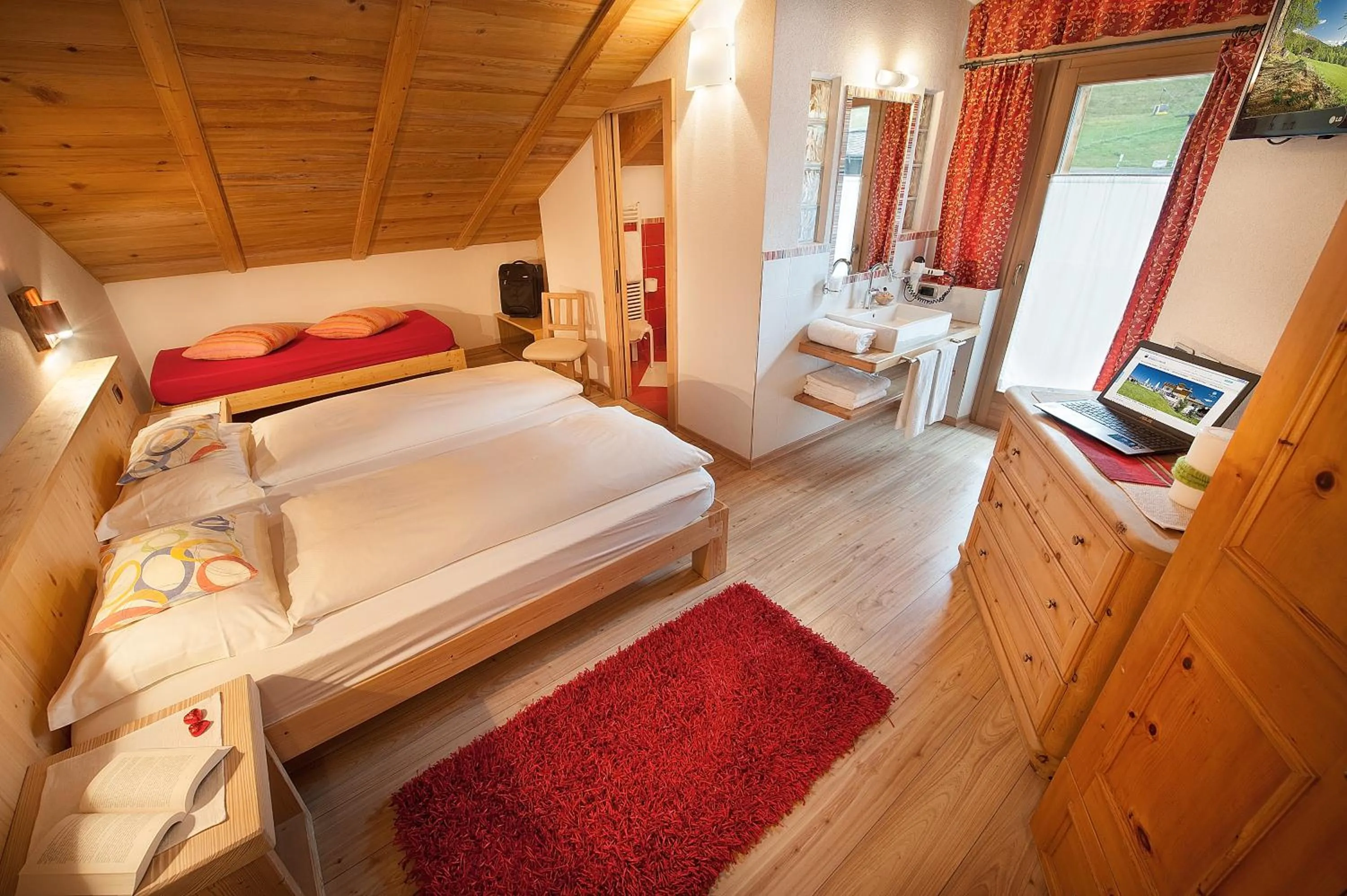 Bedroom, Bed in Hotel Alegra