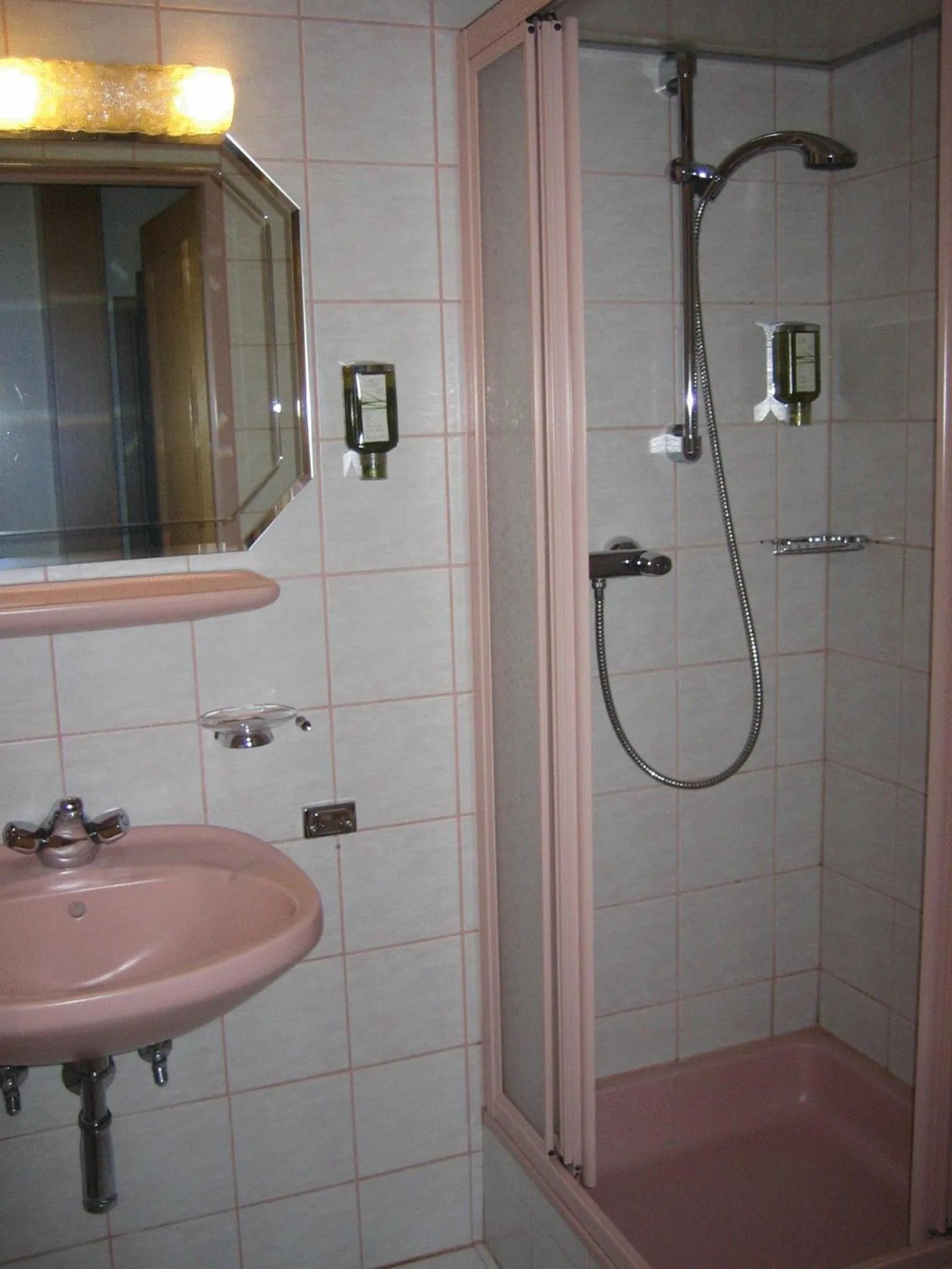 Bathroom in Hotel Völserhof