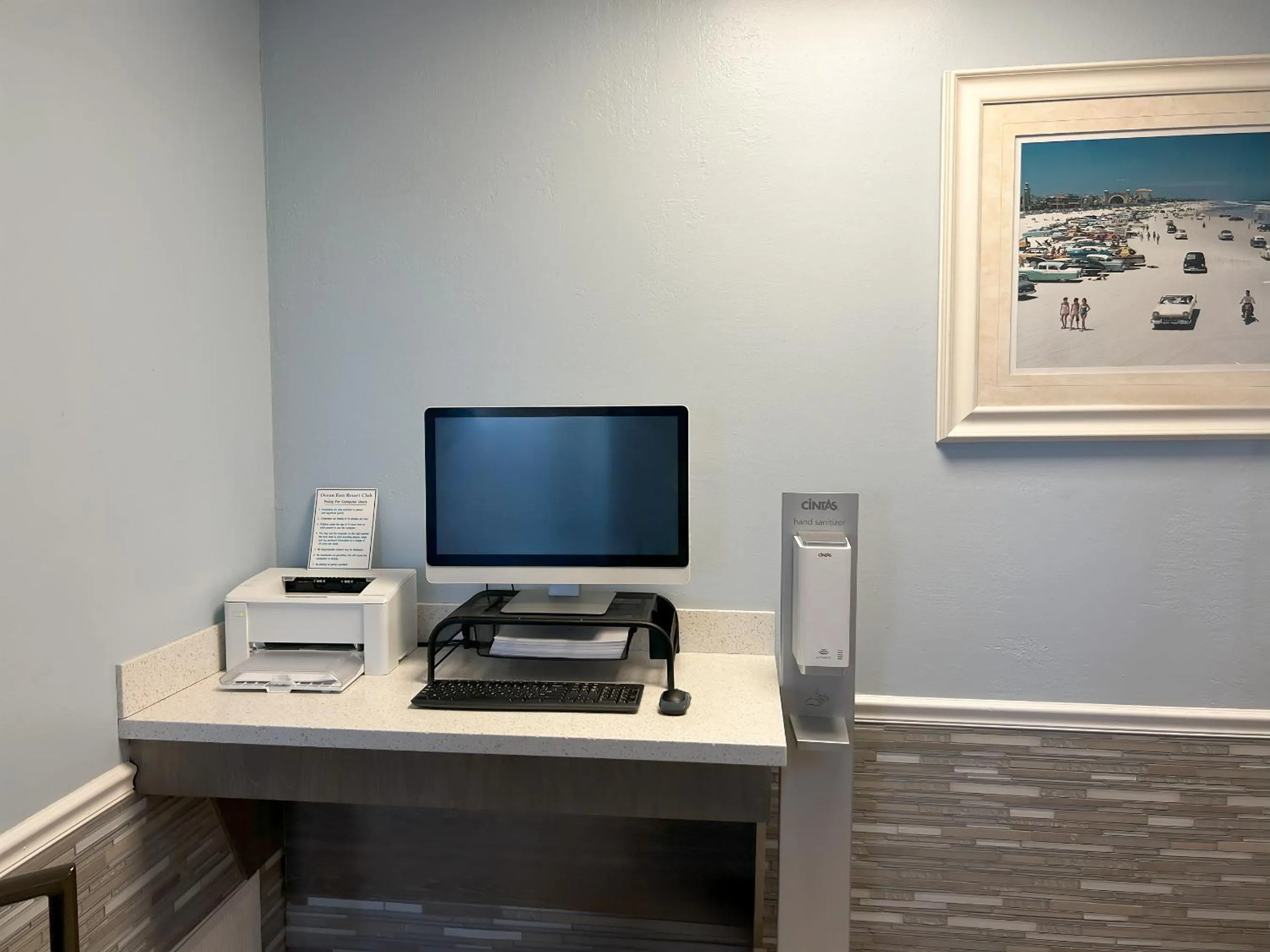 On-site shops in Ocean East Resort Club