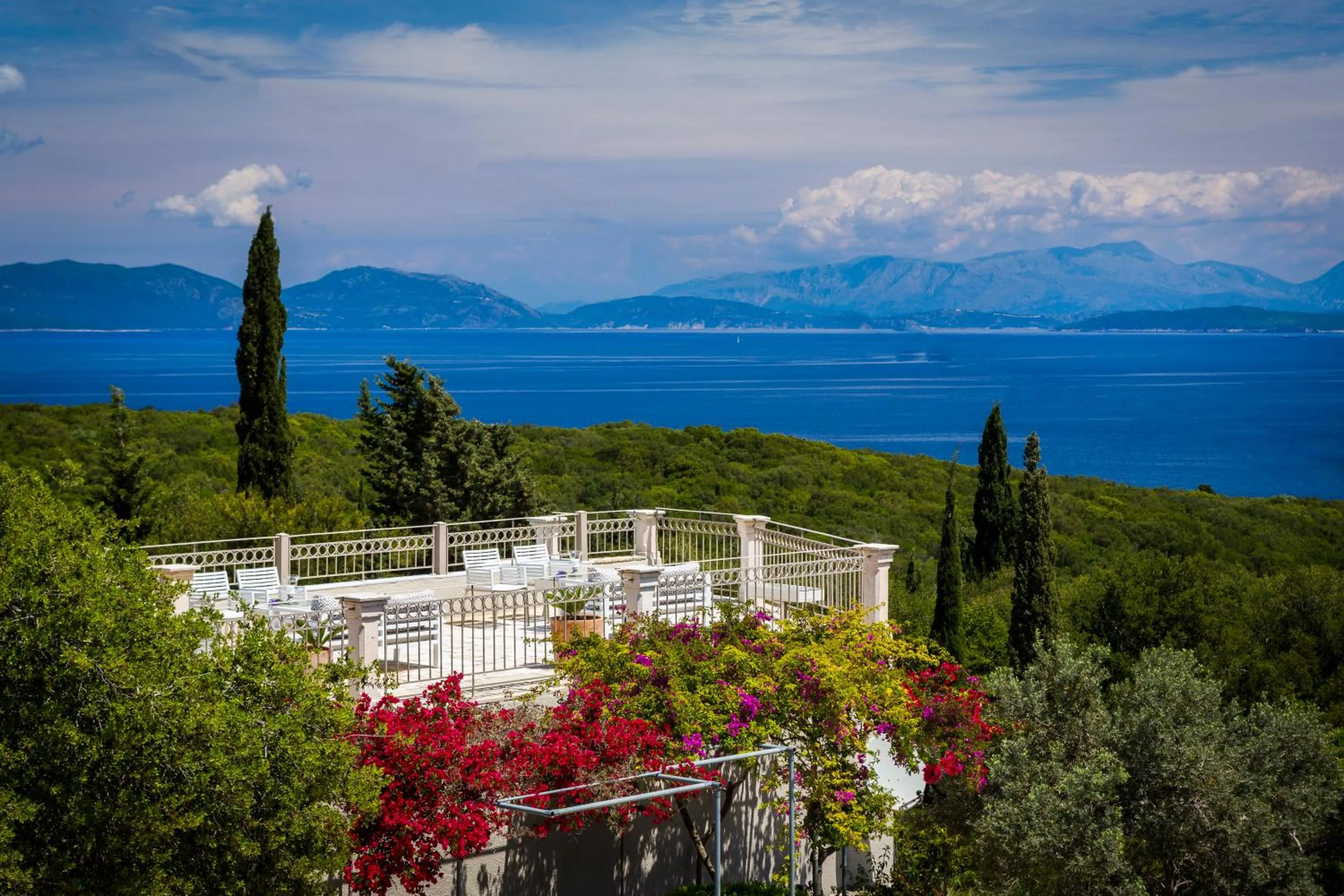 Almyra Hotel