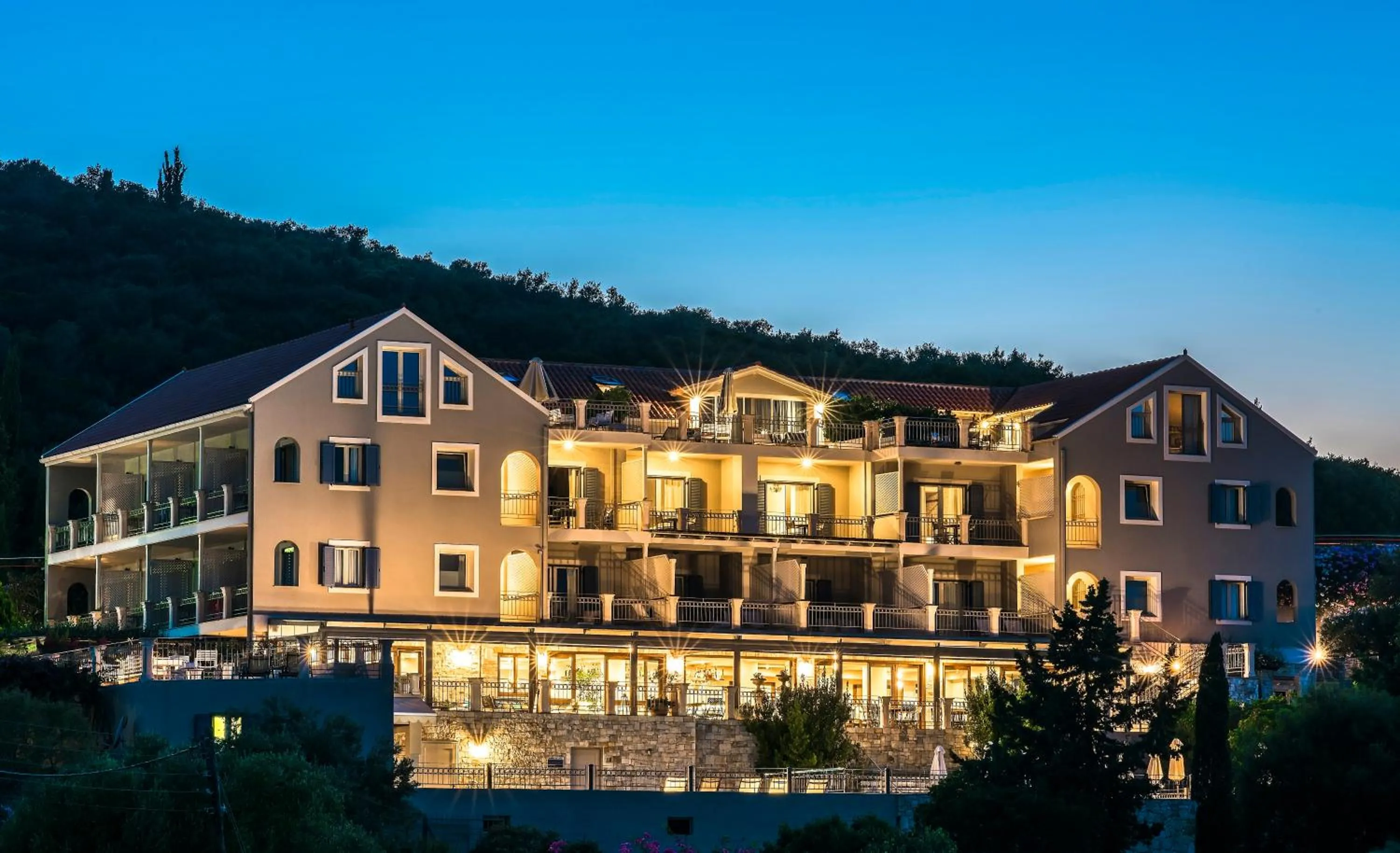 Almyra Hotel