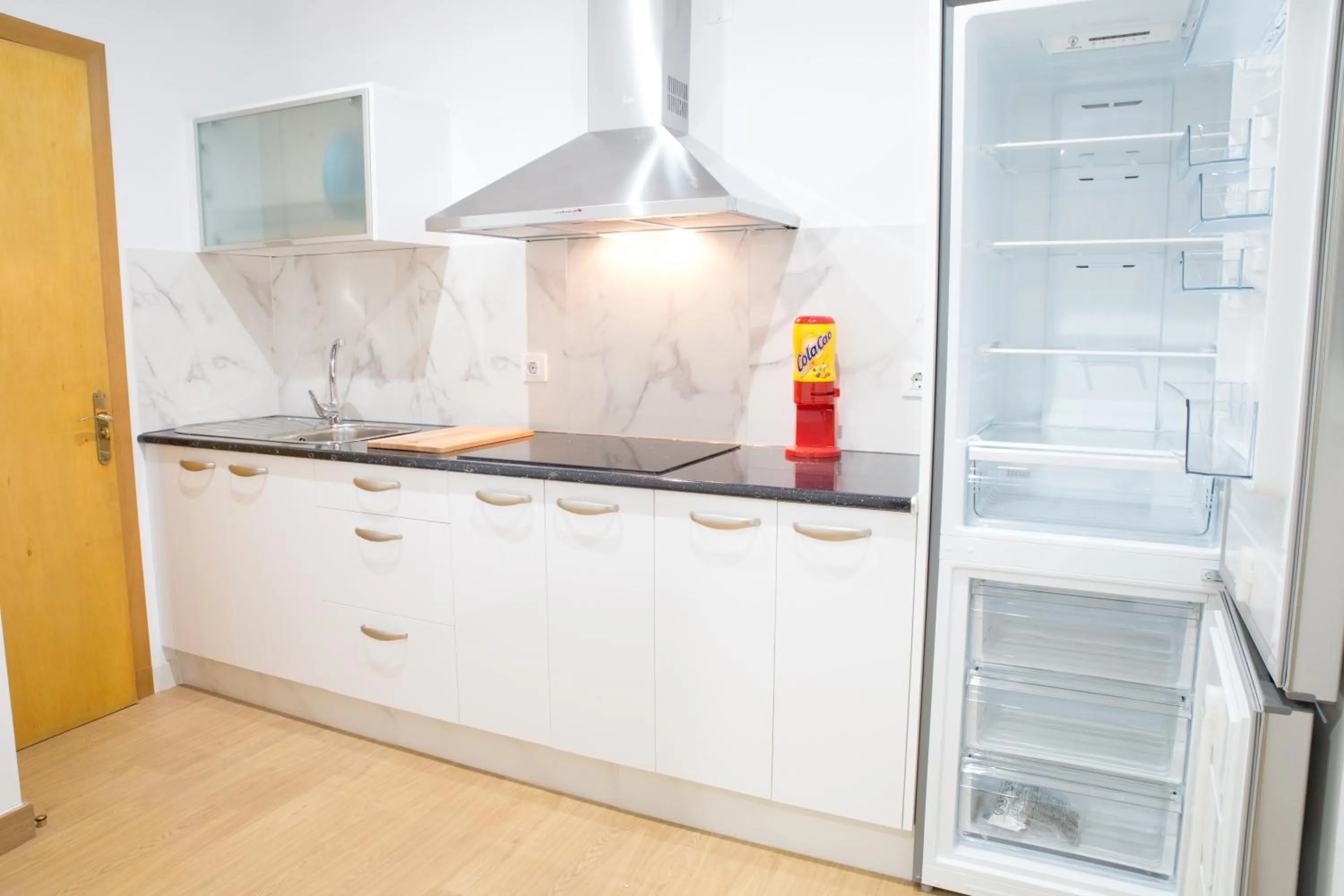 Communal kitchen in Camino de Finisterre