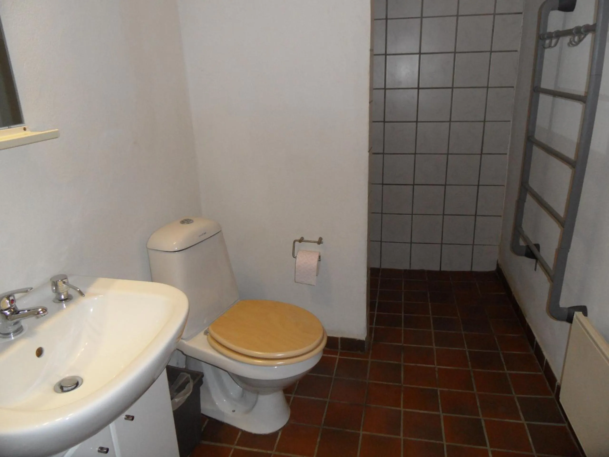Toilet in Motel Herning