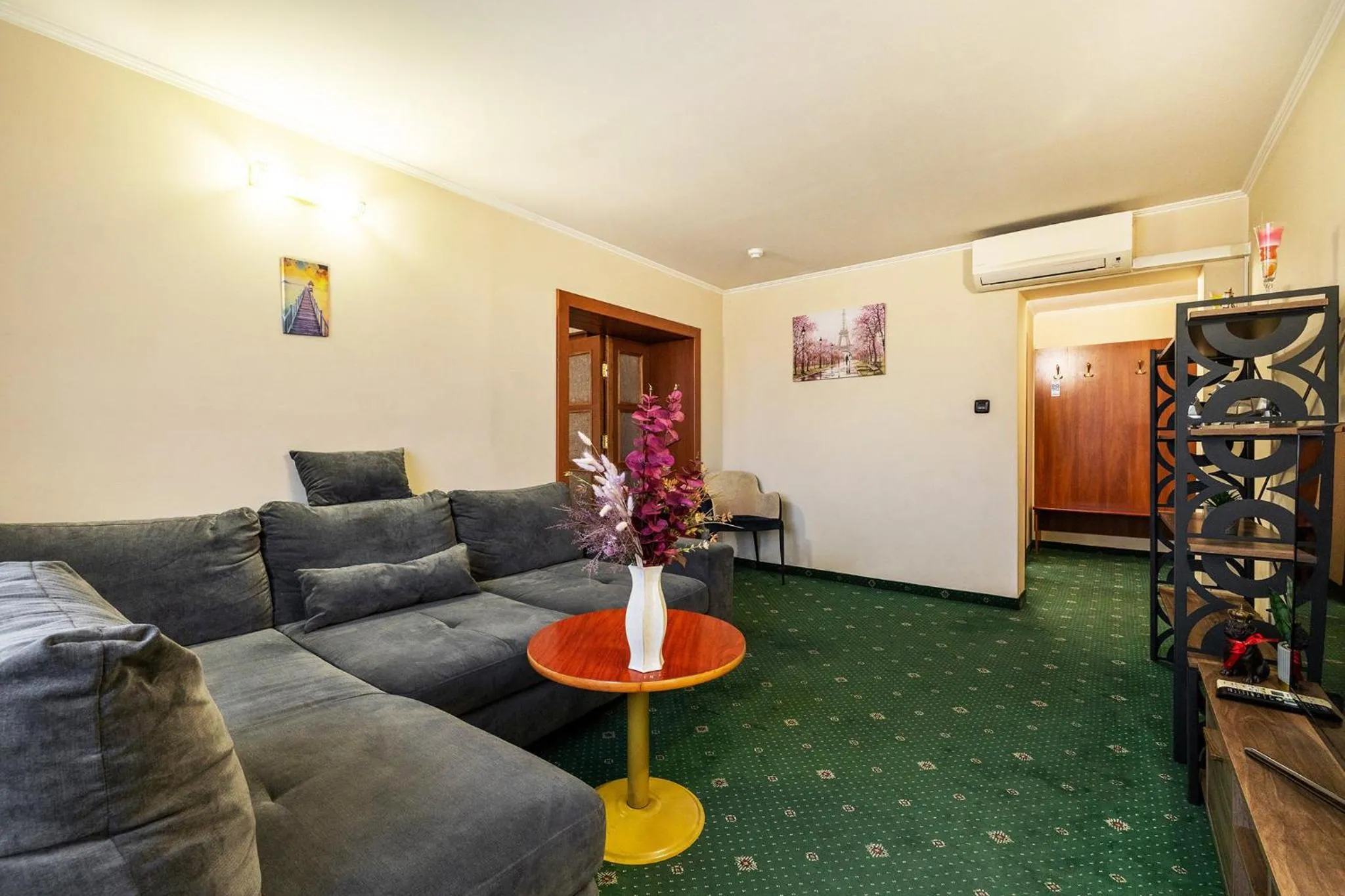 Living room in Hotel Orbita