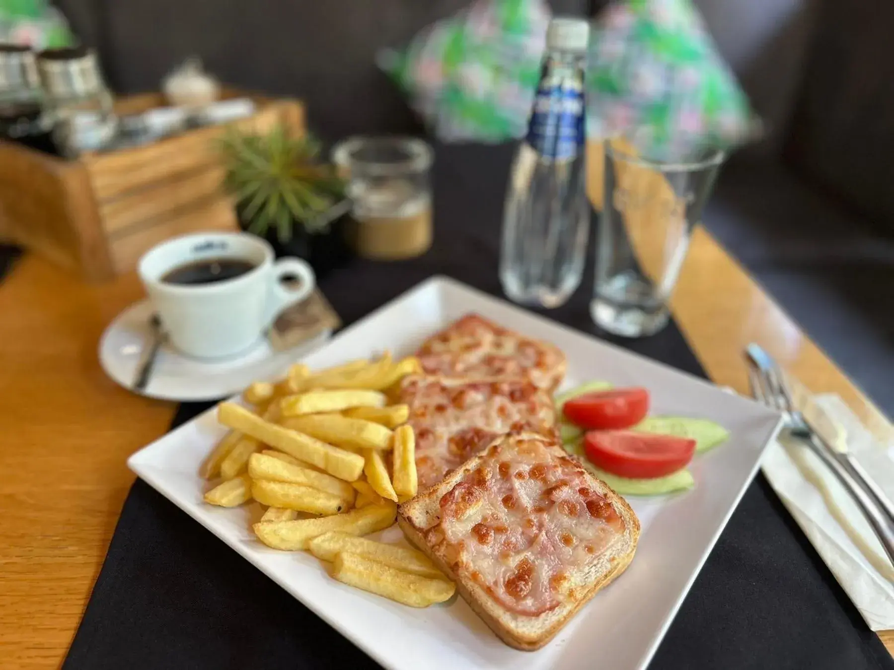 Food and drinks in Hotel Orbita Food and drinks in Hotel Orbita