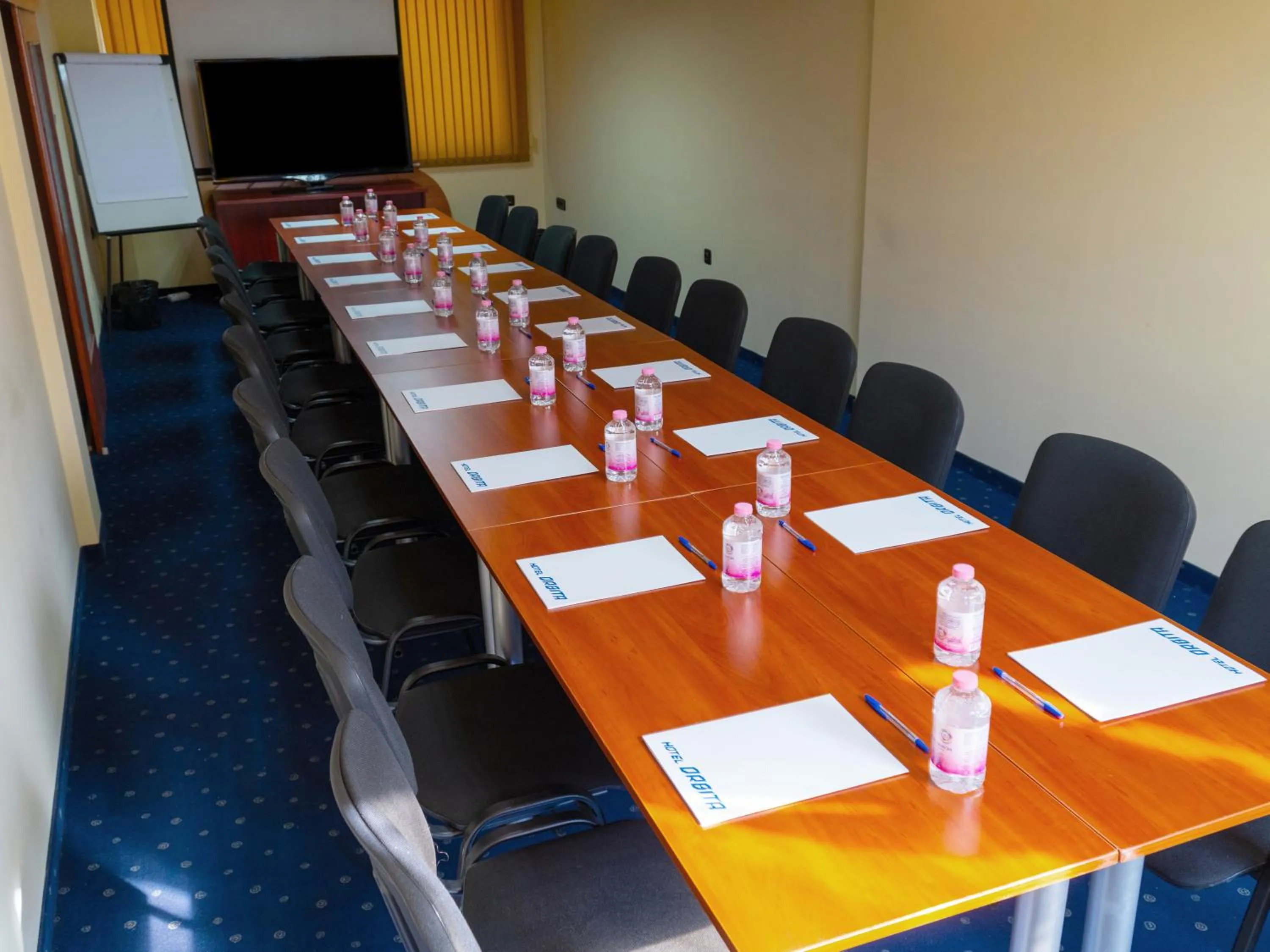 Seating area in Hotel Orbita