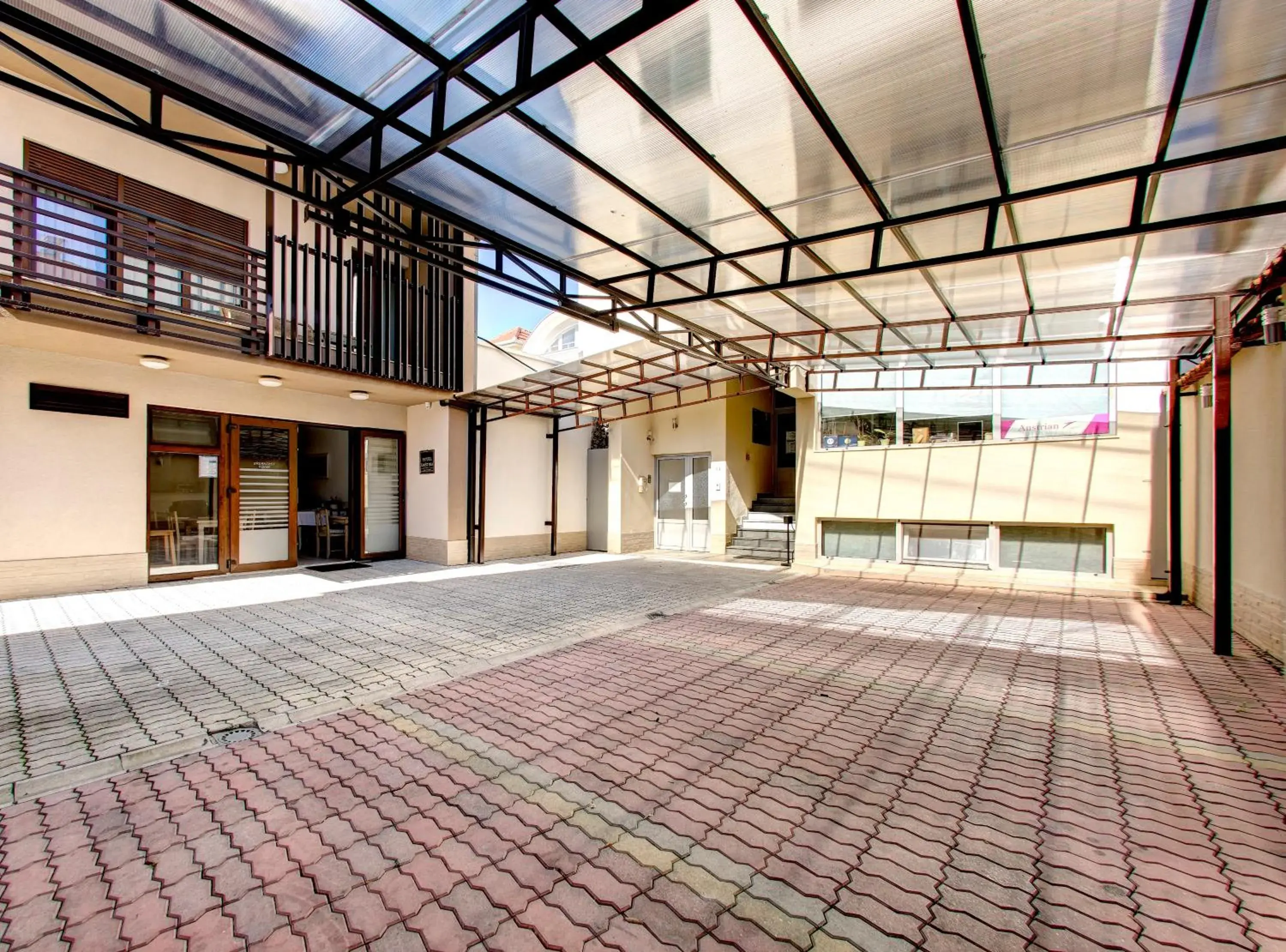 Facade/entrance in Villa Fortuna Facade/entrance in Villa Fortuna