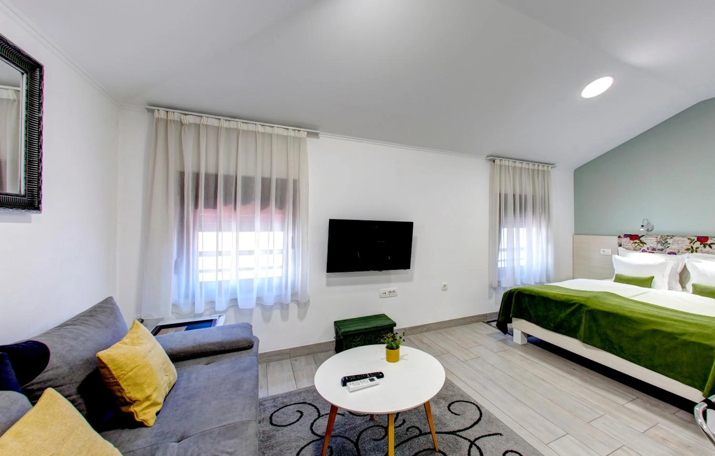 Photo of the whole room, Bed in Villa Fortuna