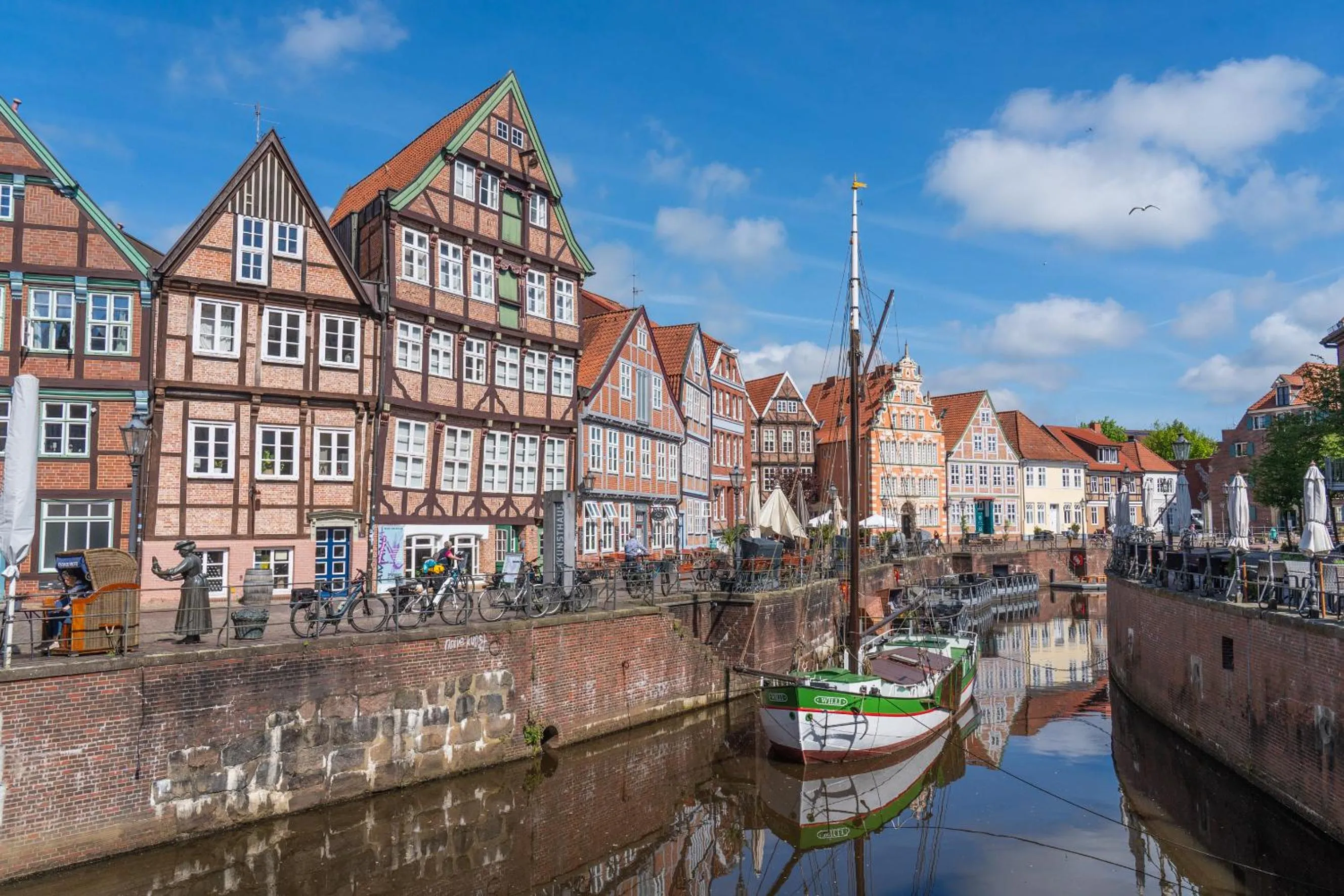 Area and facilities in Hotel am Holzhafen
