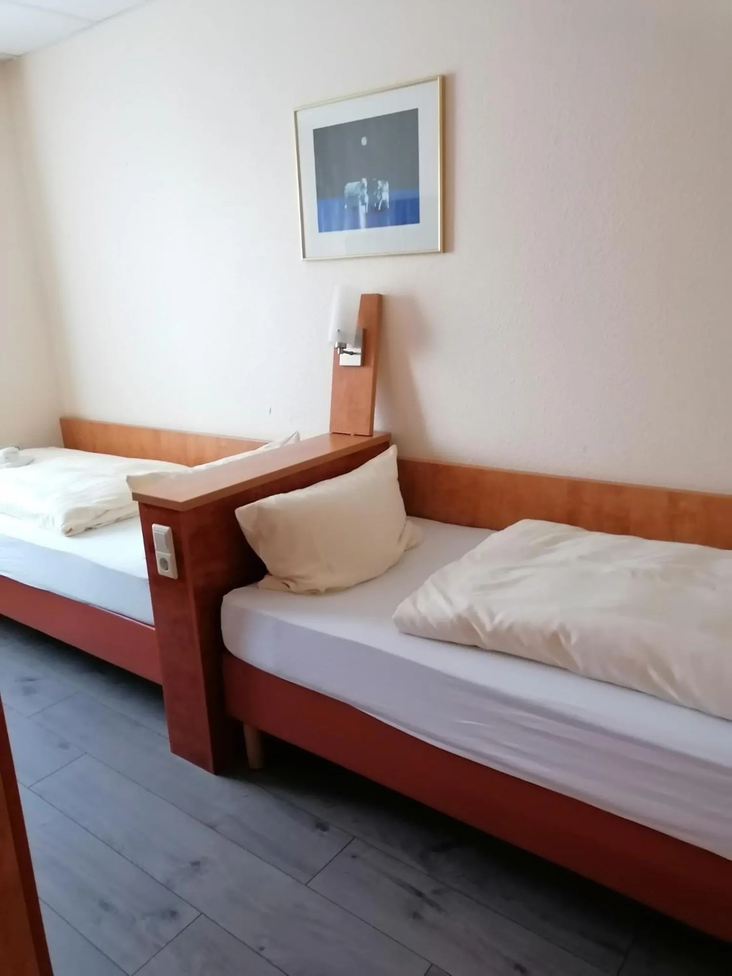 Bedroom, Bed in Hotel am Holzhafen