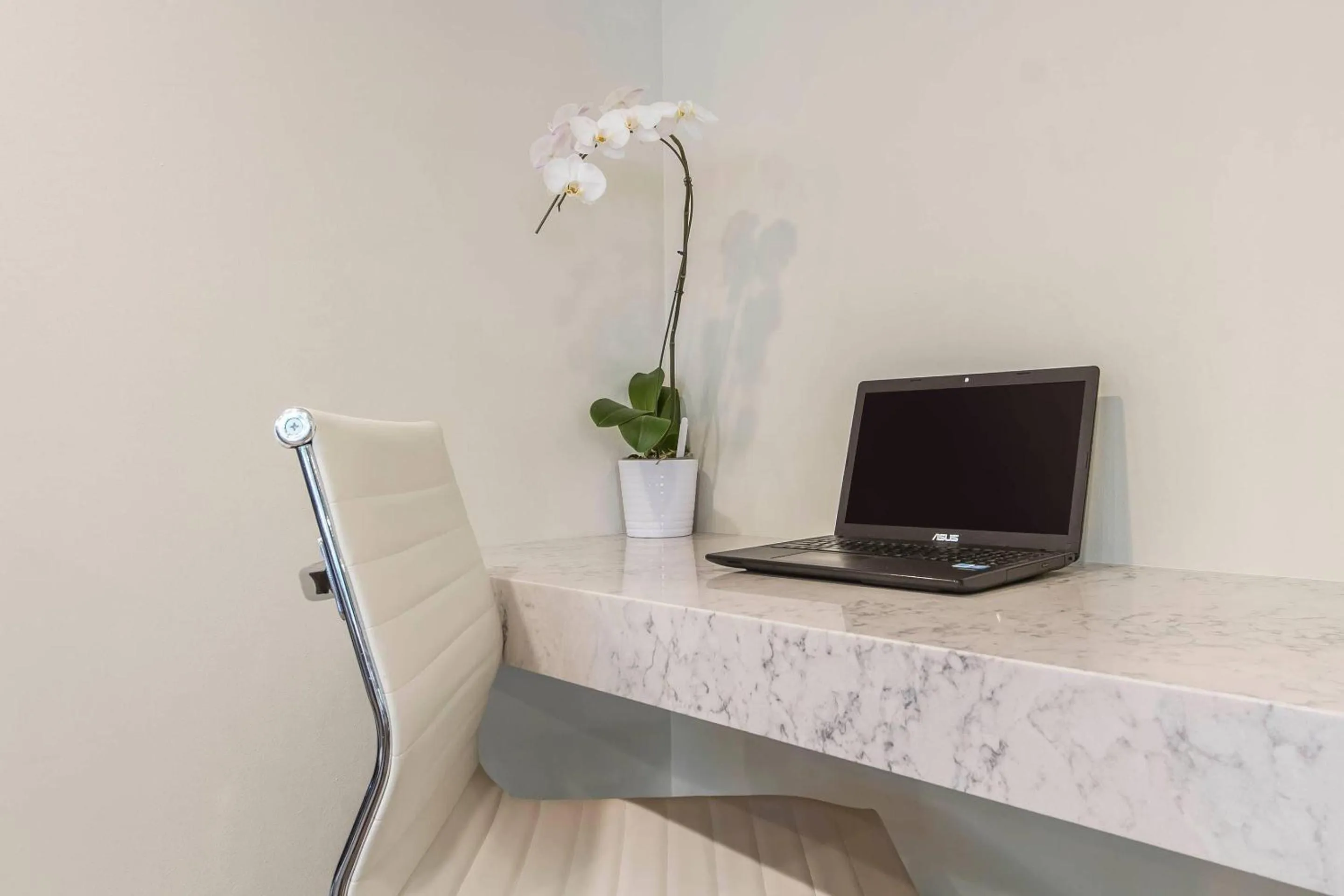 Business facilities in Inn Off Capitol Park, an Ascend Collection Hotel