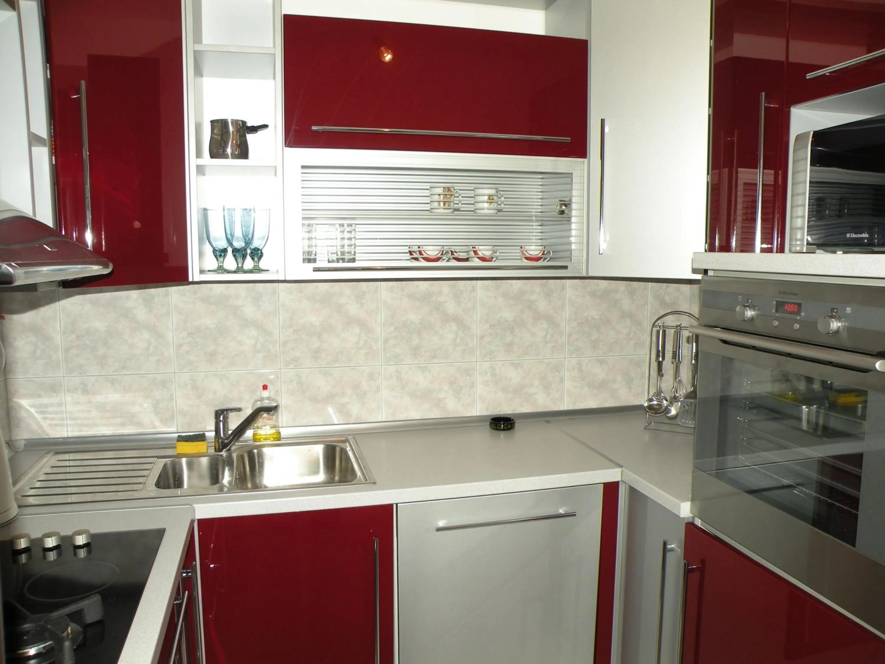 Kitchen or kitchenette in Villa Rosa