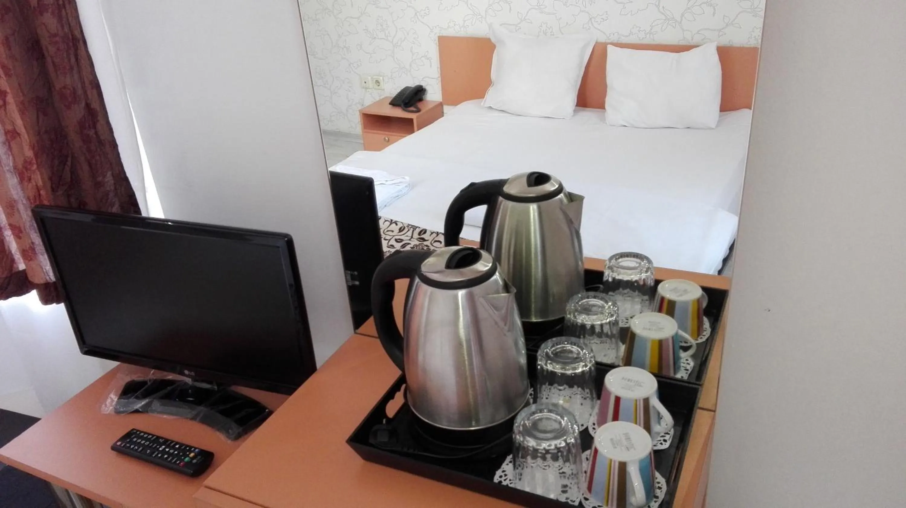 Coffee/tea facilities in Scotty's Boutique Hotel