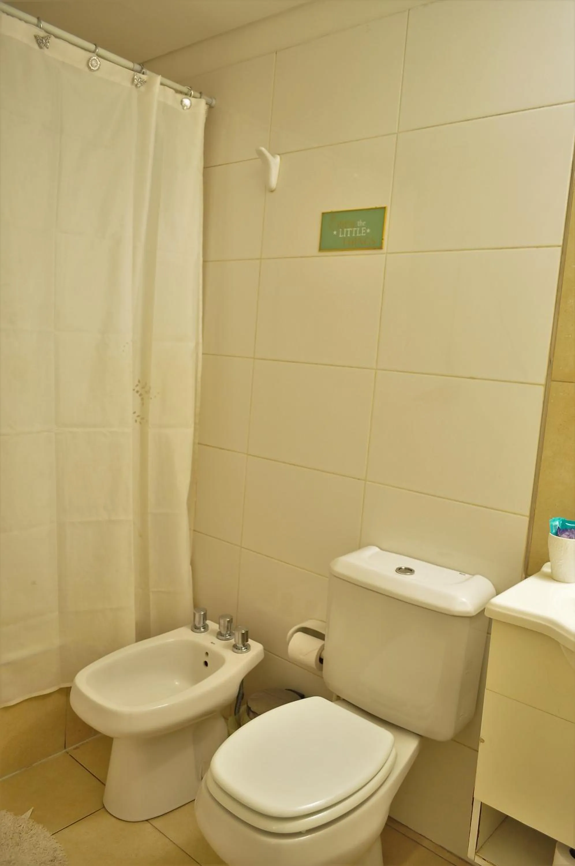 Toilet in Uvas Apart Hotel