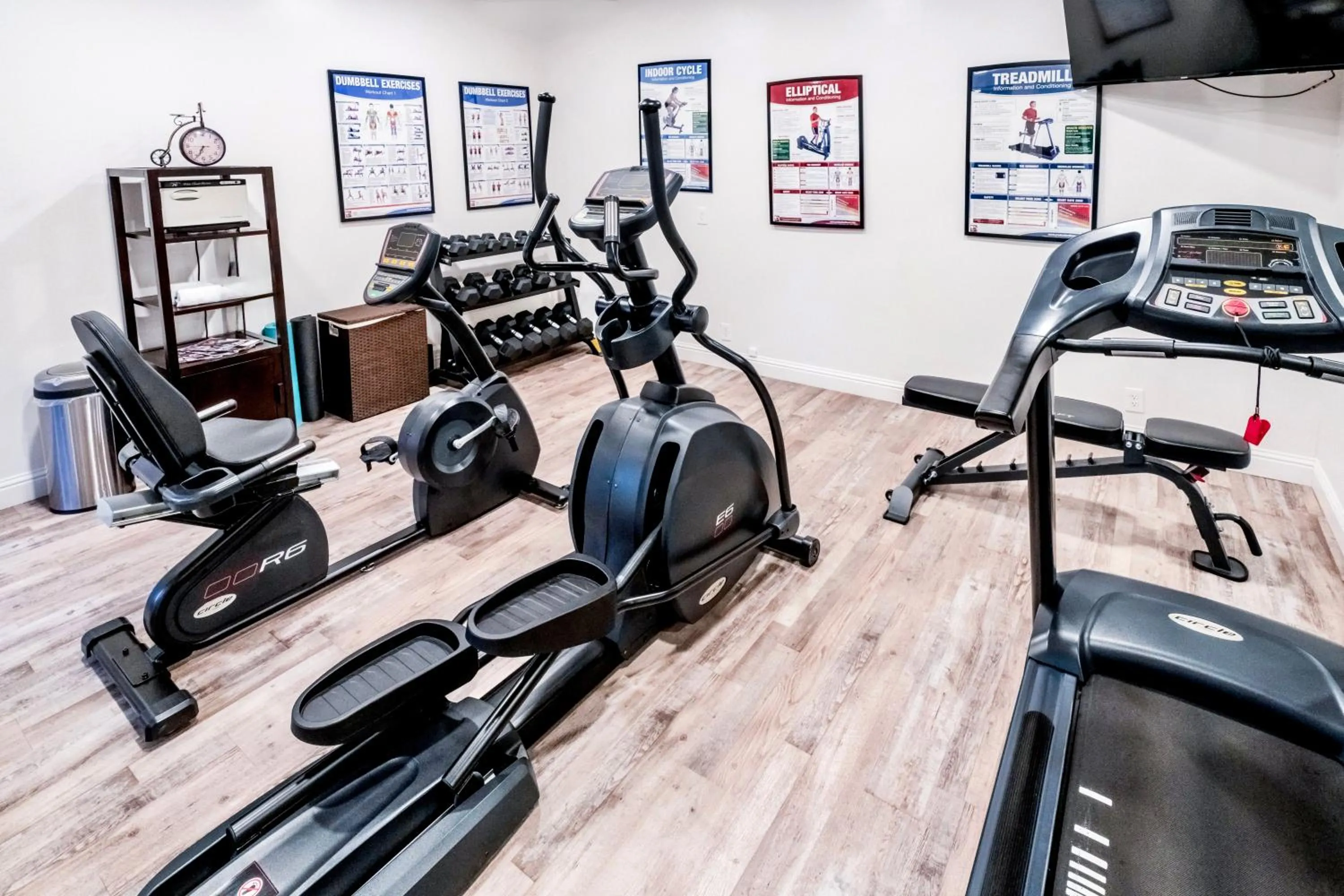 Fitness centre/facilities in Aggie Inn, an Ascend Collection Hotel