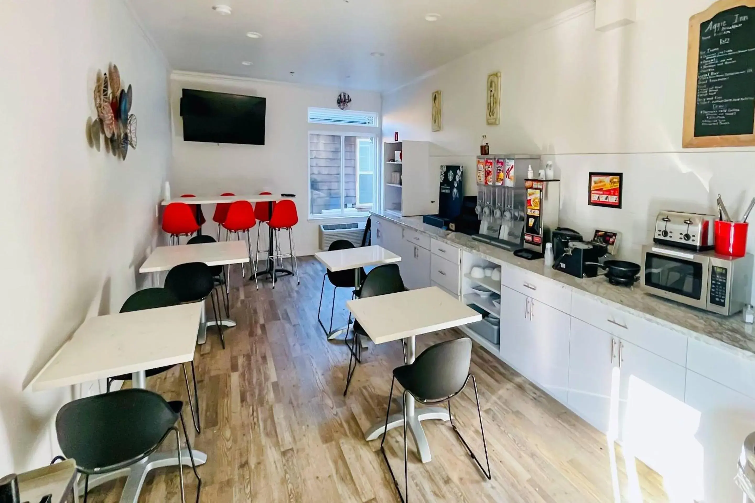 Breakfast in Aggie Inn, an Ascend Collection Hotel Breakfast in Aggie Inn, an Ascend Collection Hotel