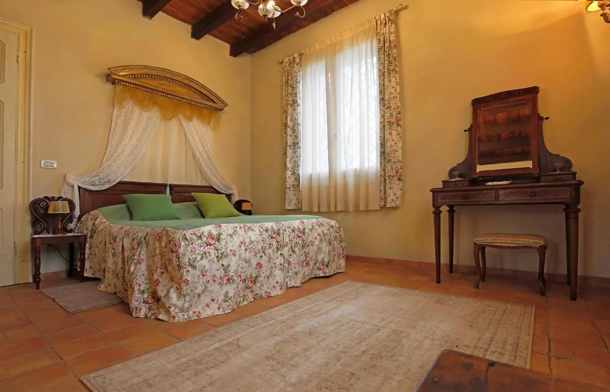 Deluxe Room - single occupancy in Belvedere Deluxe Room - single occupancy in Belvedere
