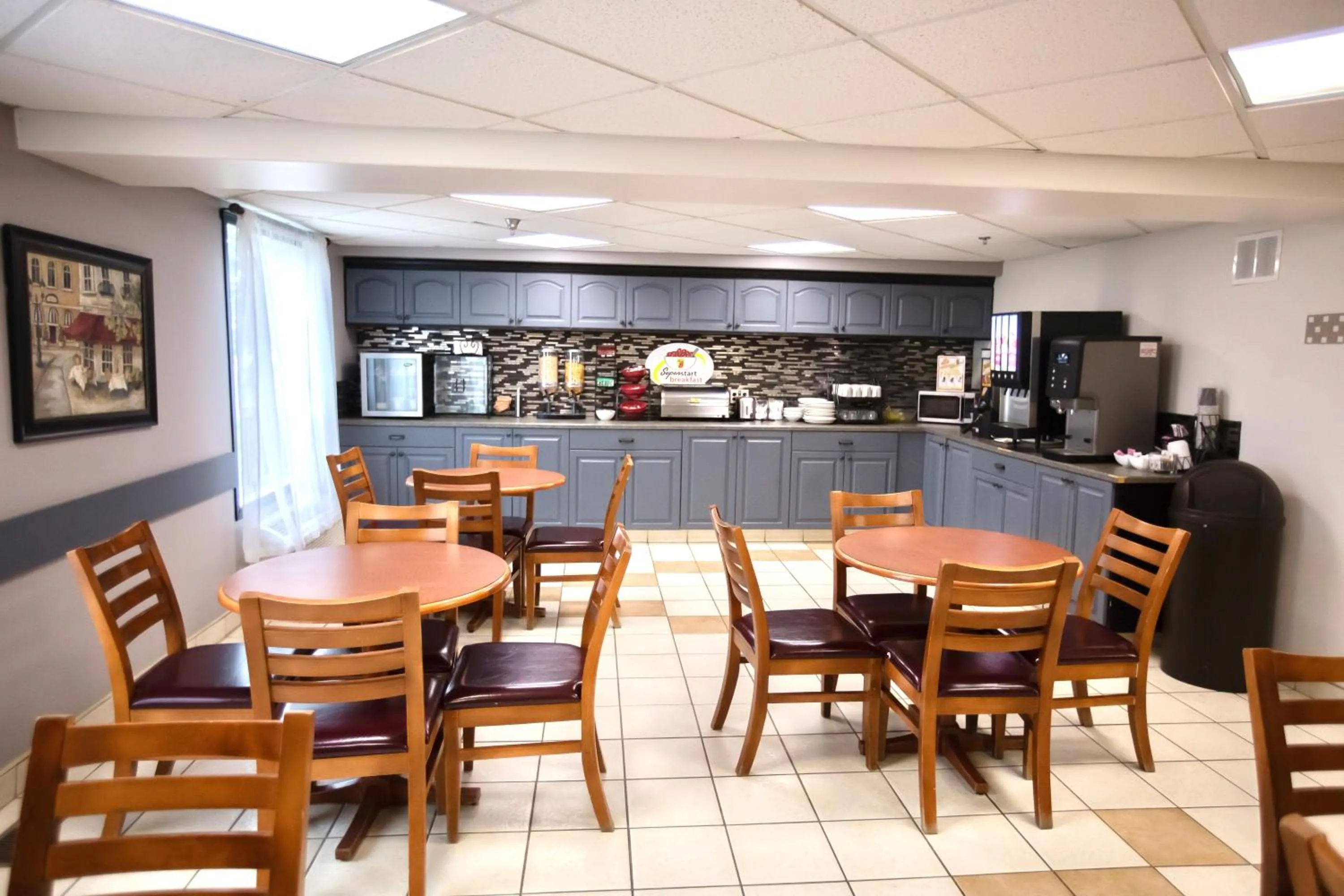 Breakfast in Super 8 by Wyndham Whitecourt