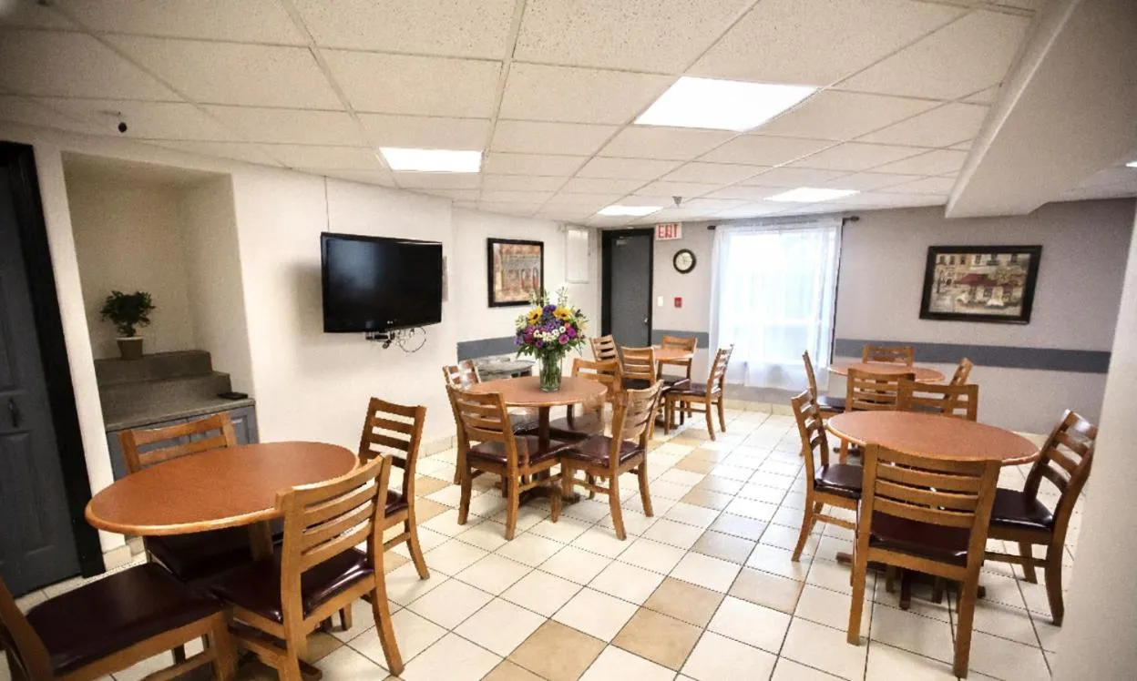 Breakfast in Super 8 by Wyndham Whitecourt