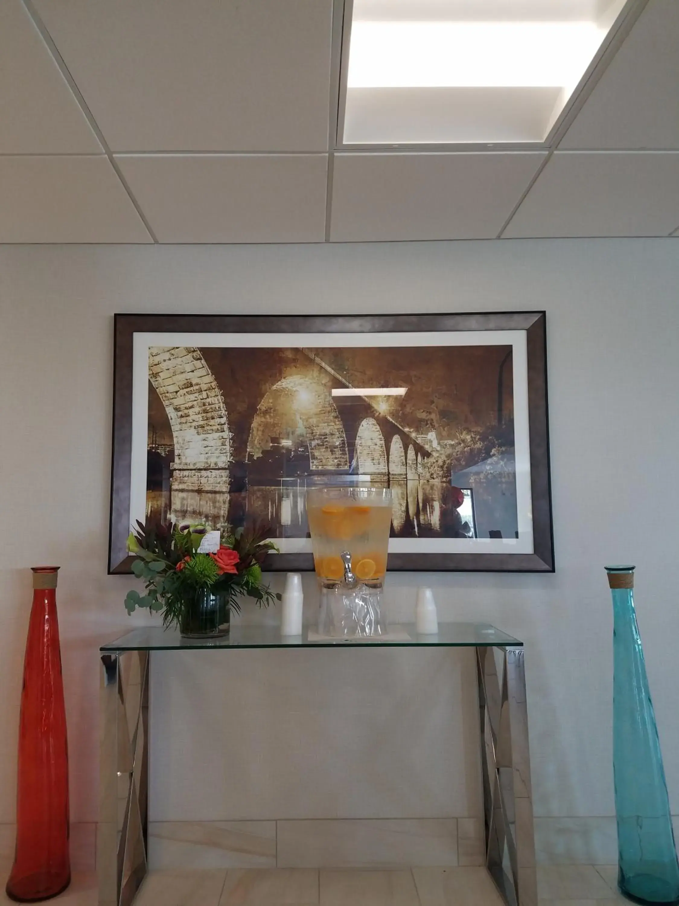 Lobby or reception in Ramada by Wyndham Minneapolis Golden Valley Lobby or reception in Ramada by Wyndham Minneapolis Golden Valley