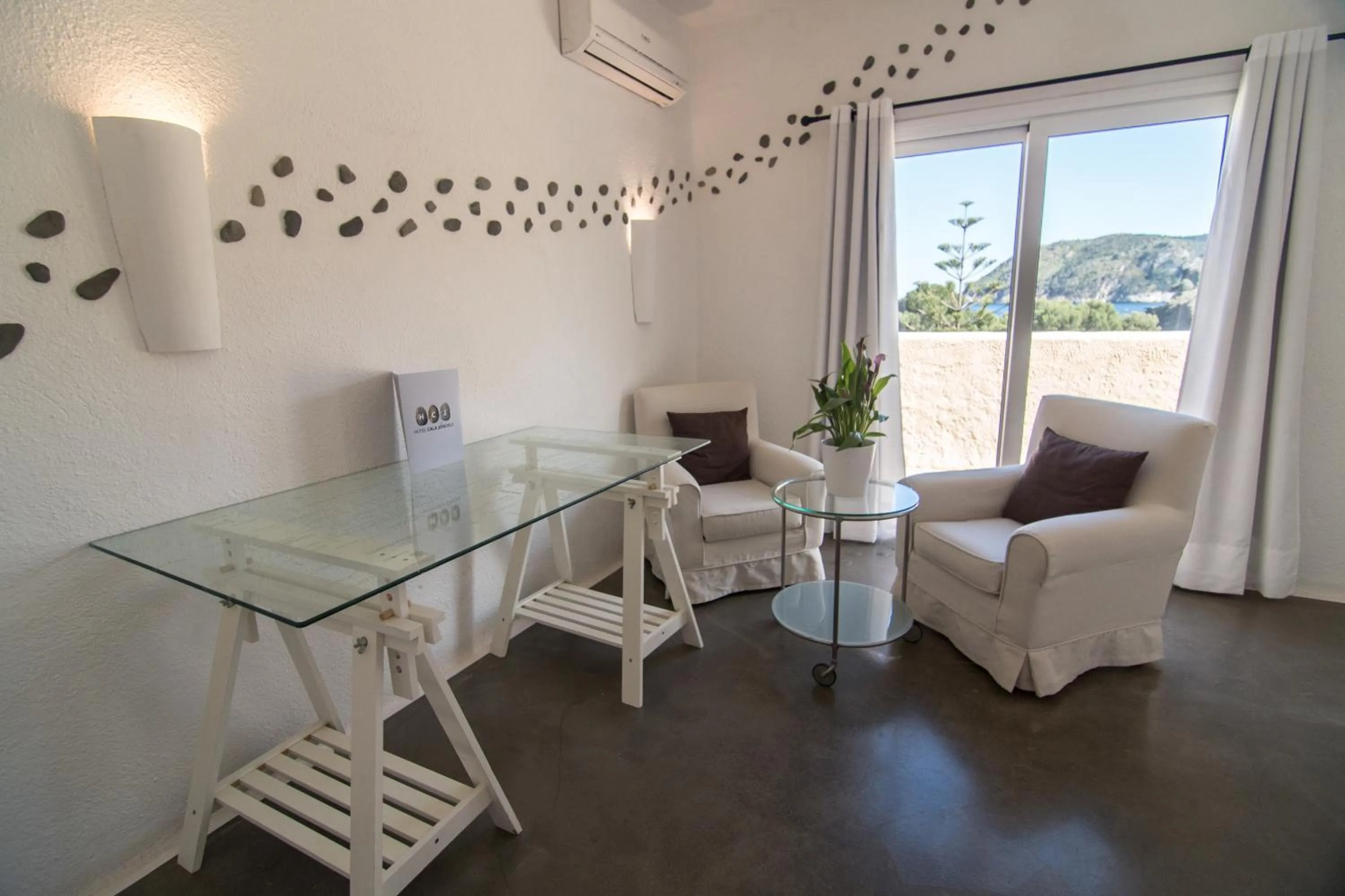 Living room in Hotel Cala Joncols