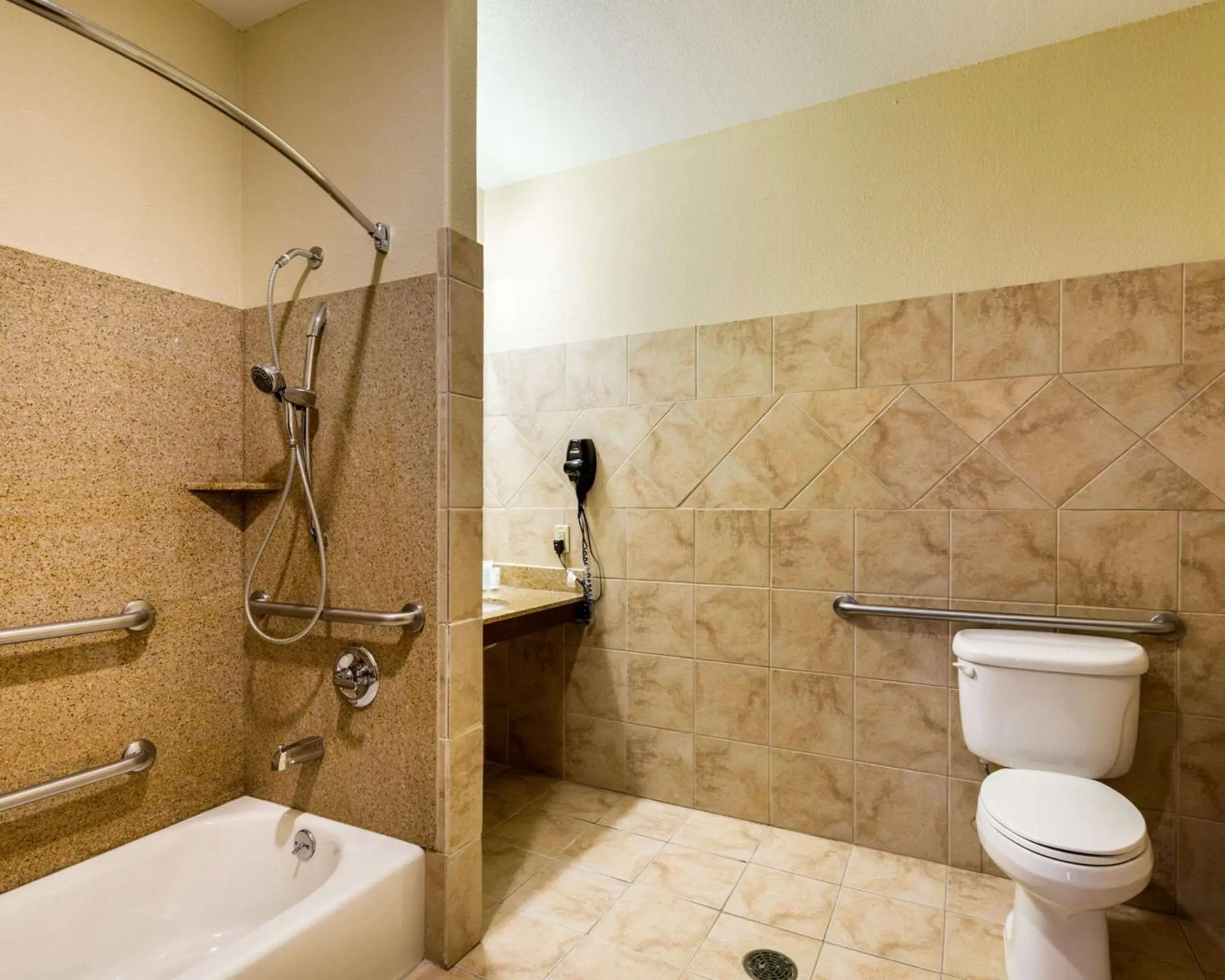 Photo of the whole room, Bathroom in Comfort Suites Near Nasa - Clear Lake