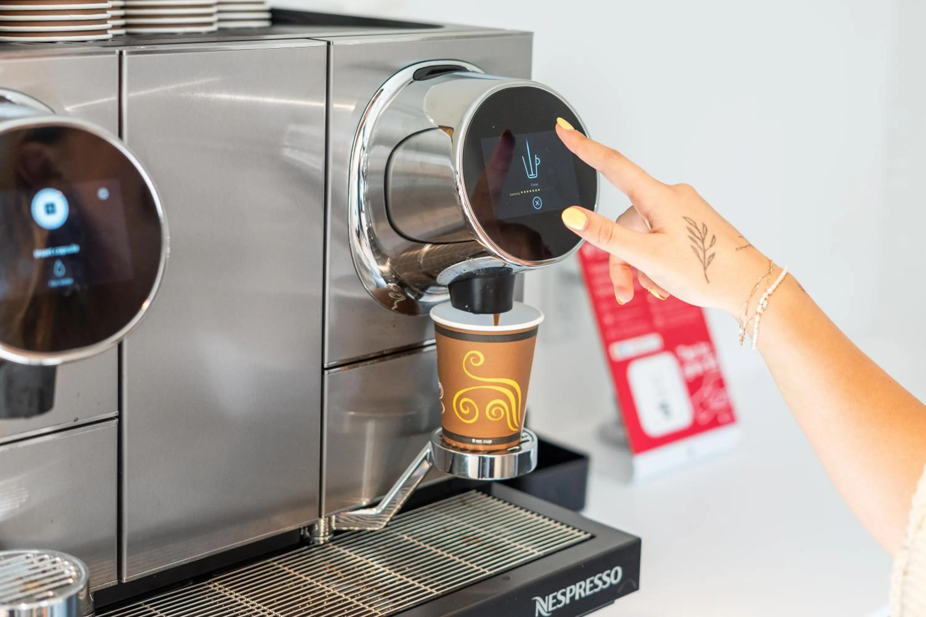 Coffee/tea facilities in YWCA Hotel Vancouver