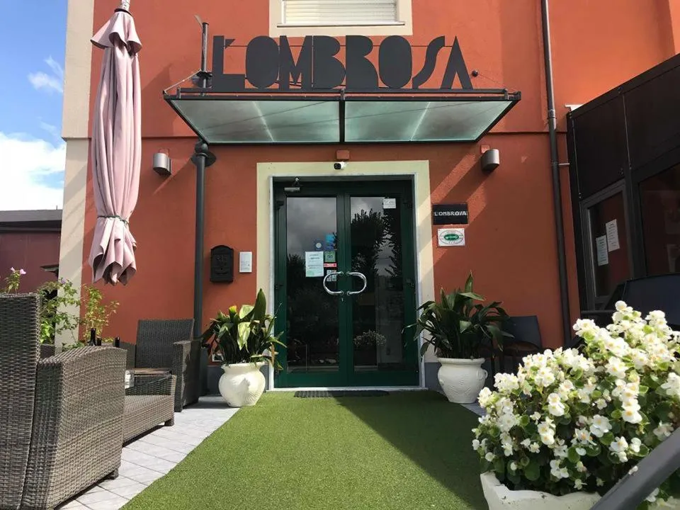 Property logo or sign in Locanda L'Ombrosa