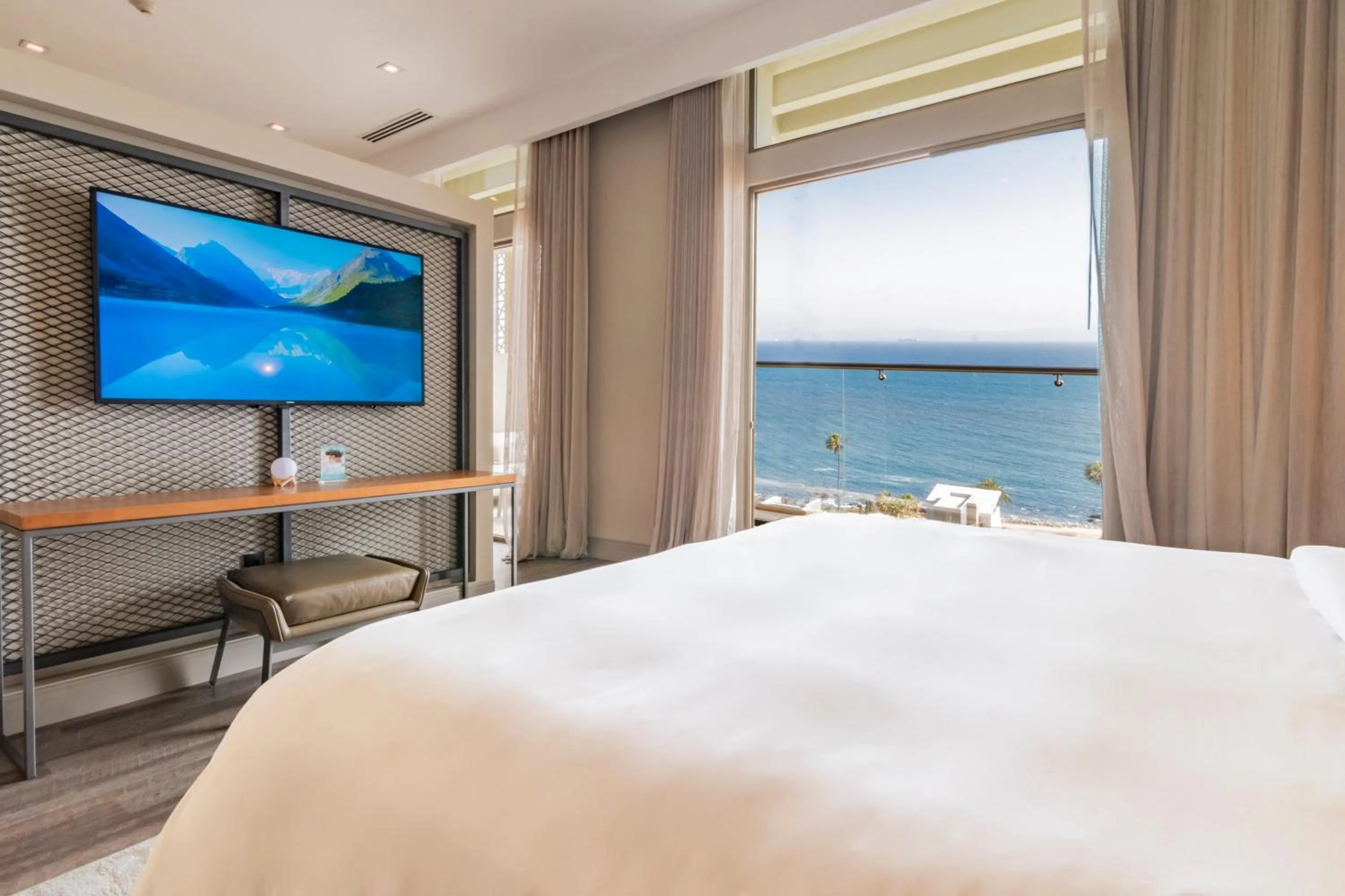 Bed in Torre Lucerna Hotel Ensenada