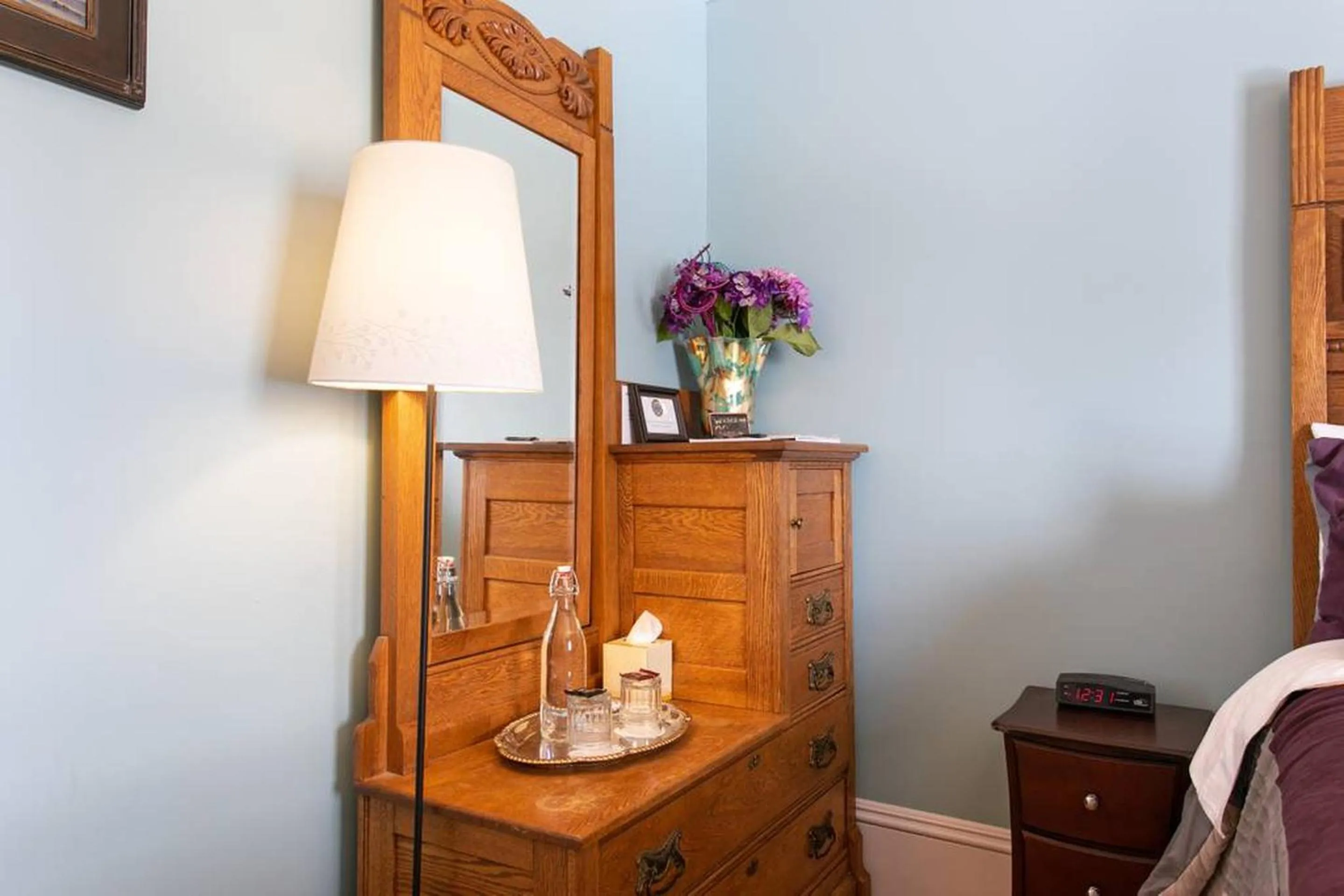 Drinks, Bed in Rose Street Bed & Breakfast