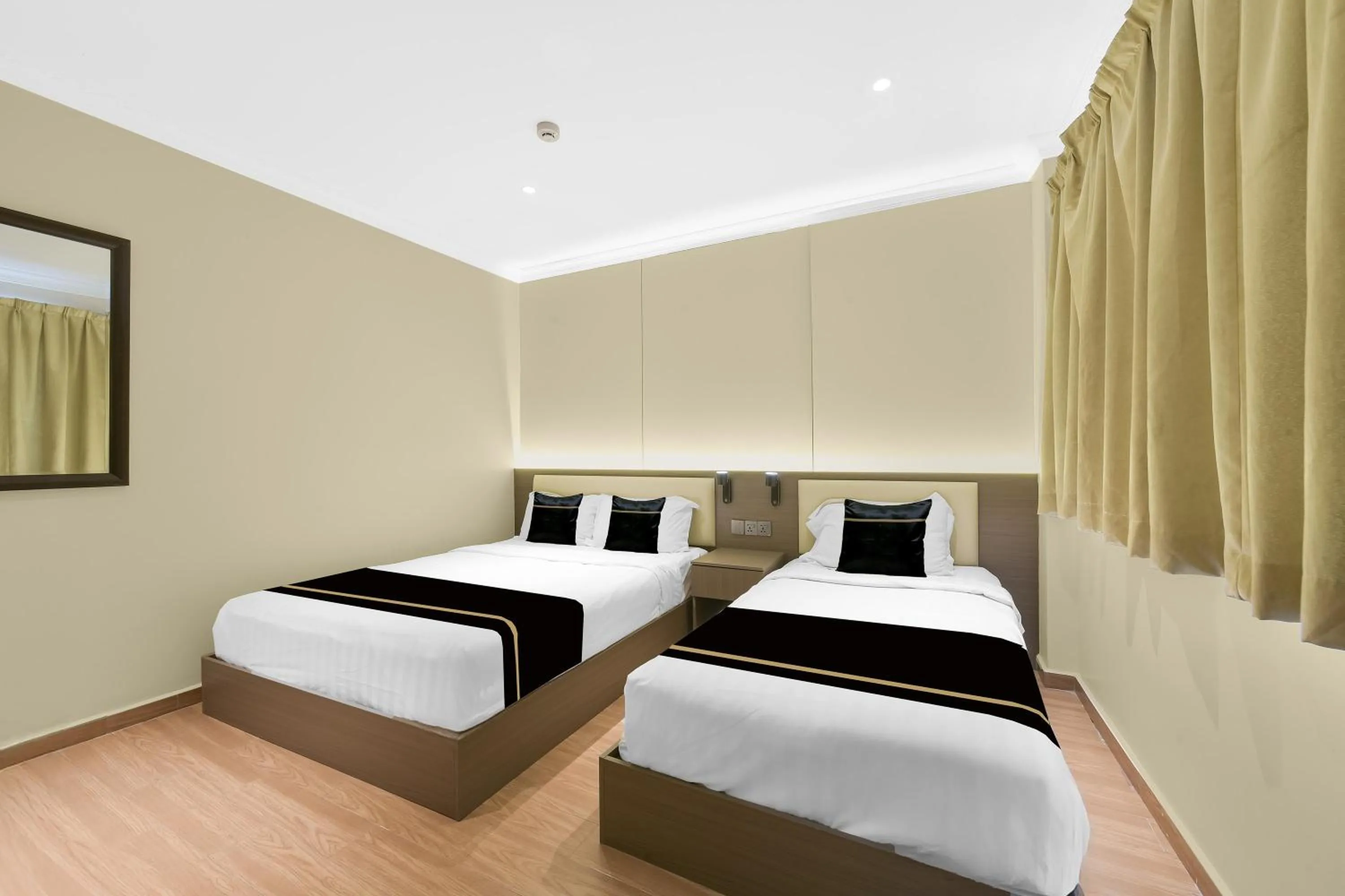 Bedroom, Bed in Collection O GHC Near Penang Street Art Formerly Queen City Hotel