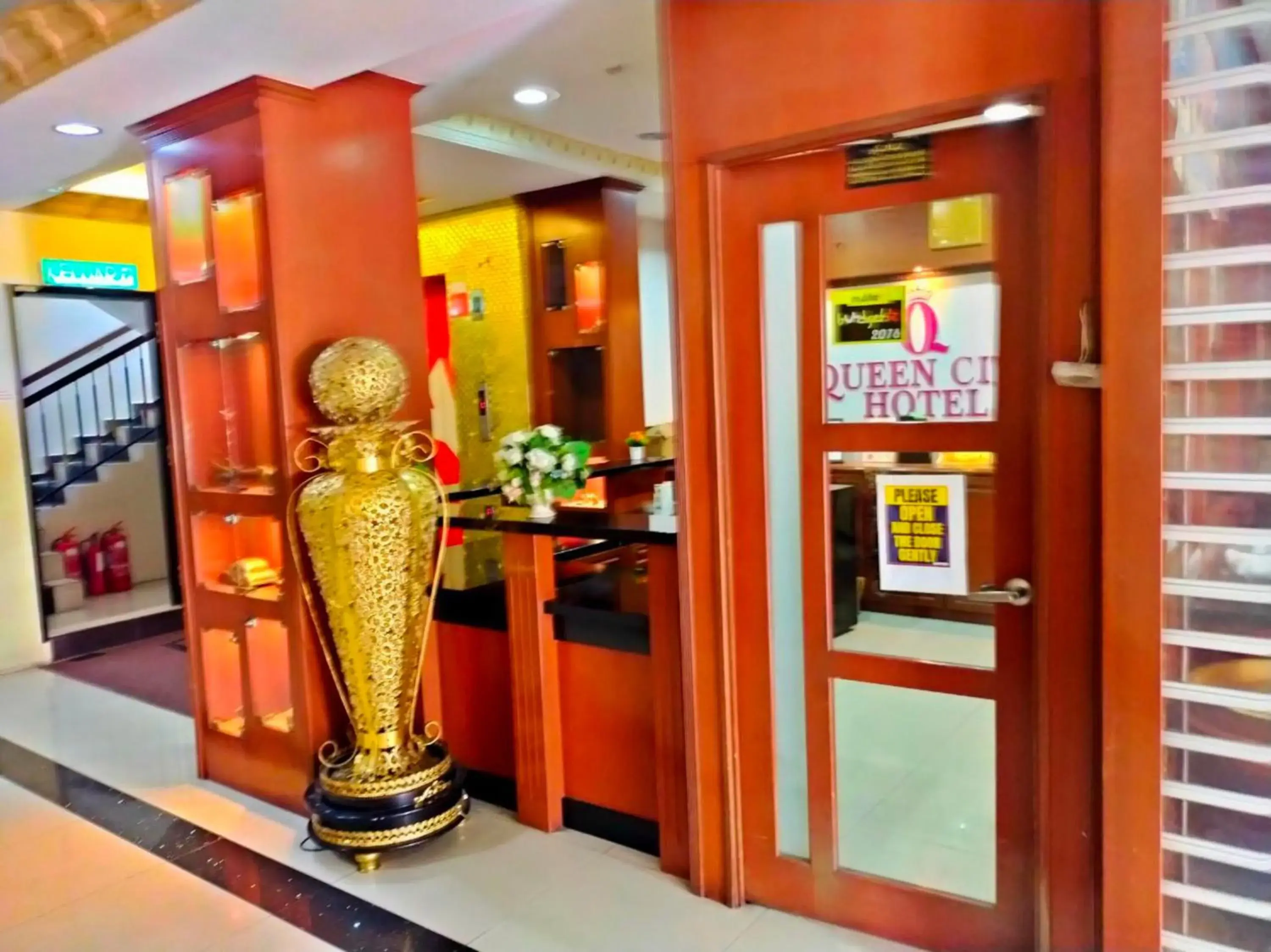 Lobby or reception in Hotel O GHC Near Penang Street Art Formerly Queen City Hotel Lobby or reception in Hotel O GHC Near Penang Street Art Formerly Queen City Hotel