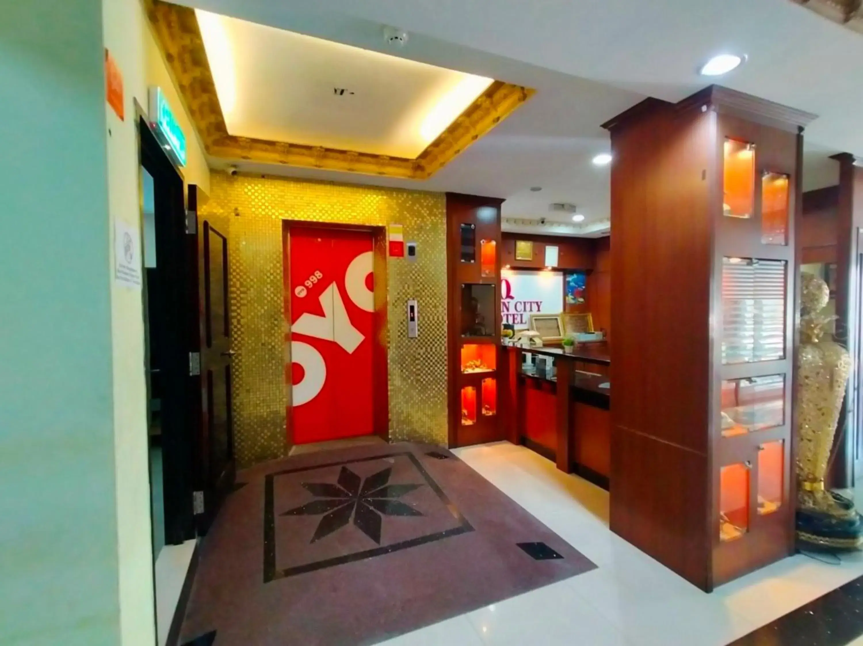 Lobby or reception in Hotel O GHC Near Penang Street Art Formerly Queen City Hotel Lobby or reception in Hotel O GHC Near Penang Street Art Formerly Queen City Hotel