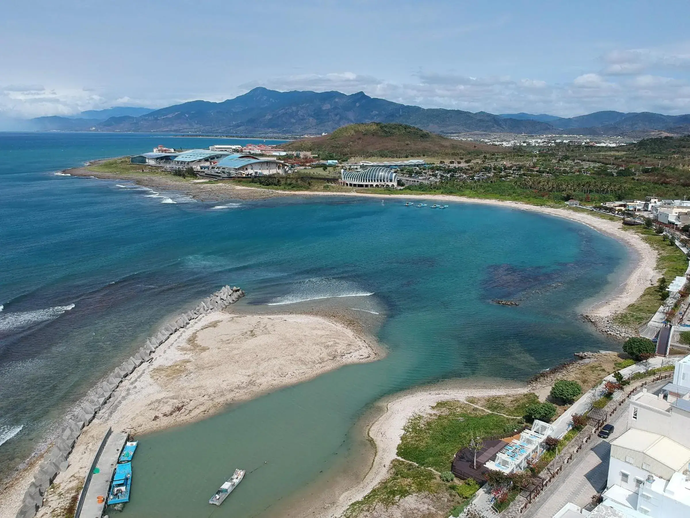 Property building in FaHaus Property building in FaHaus