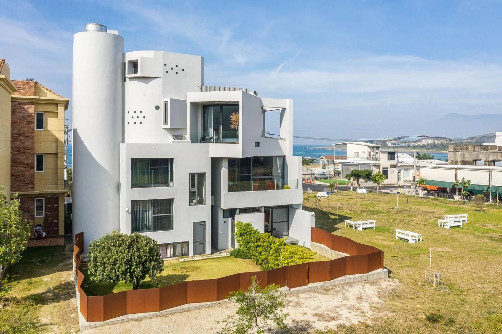 Property building in FaHaus