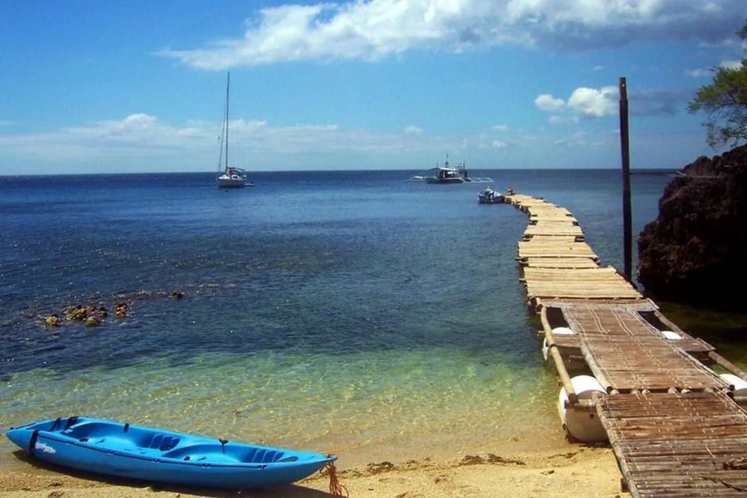 Beach in Kookoo's nest eco-lodge