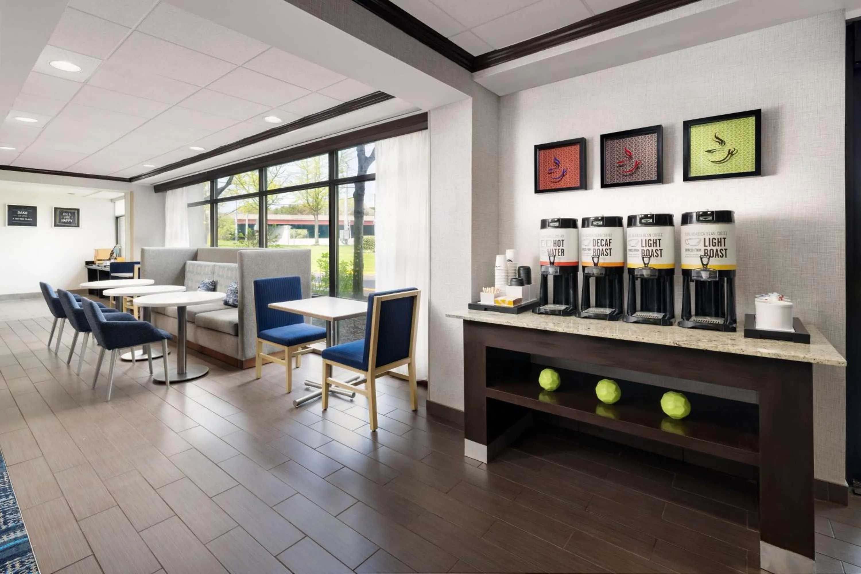 Breakfast in Hampton Inn Long Island/Islandia