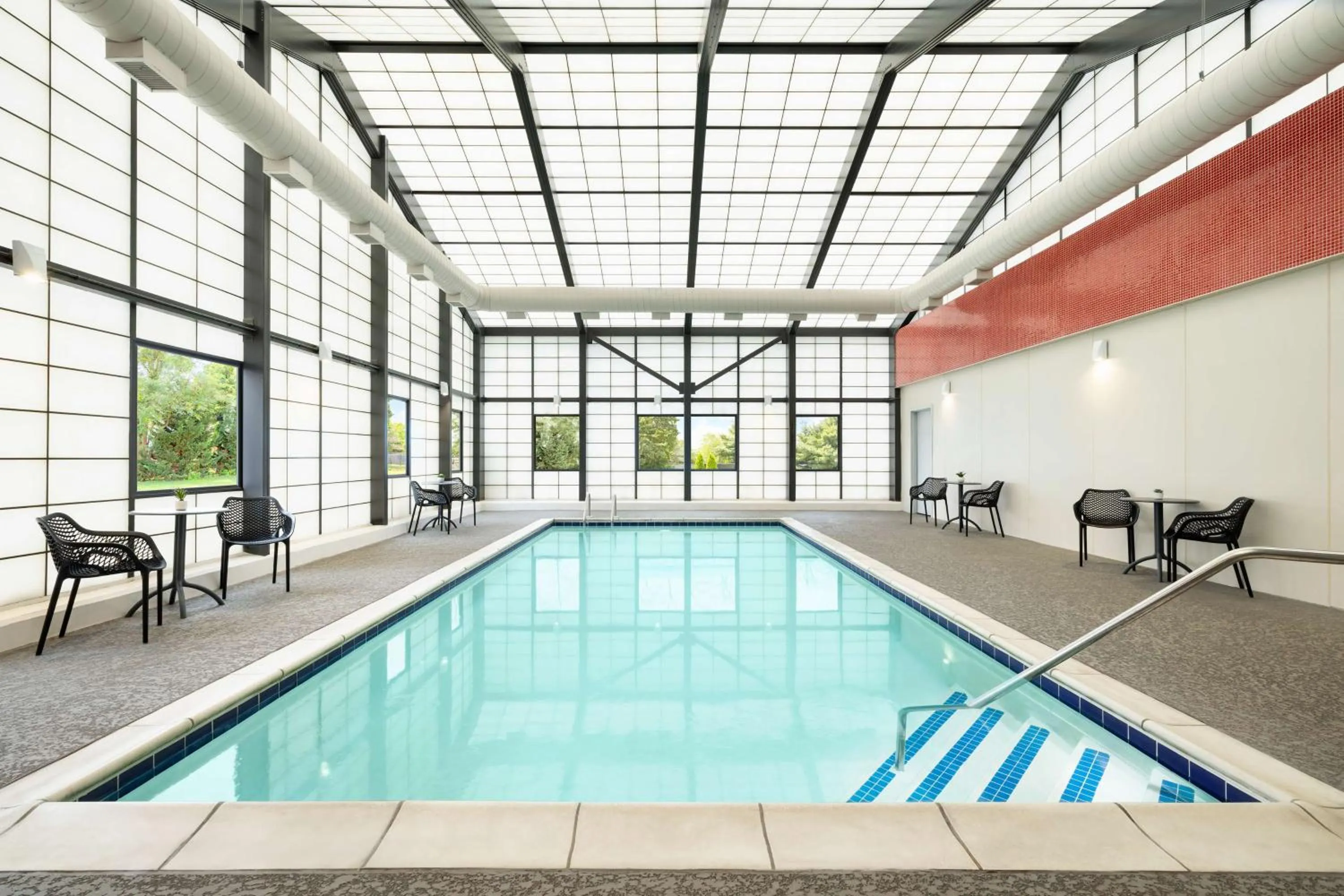 Pool view in Hampton Inn Long Island/Islandia