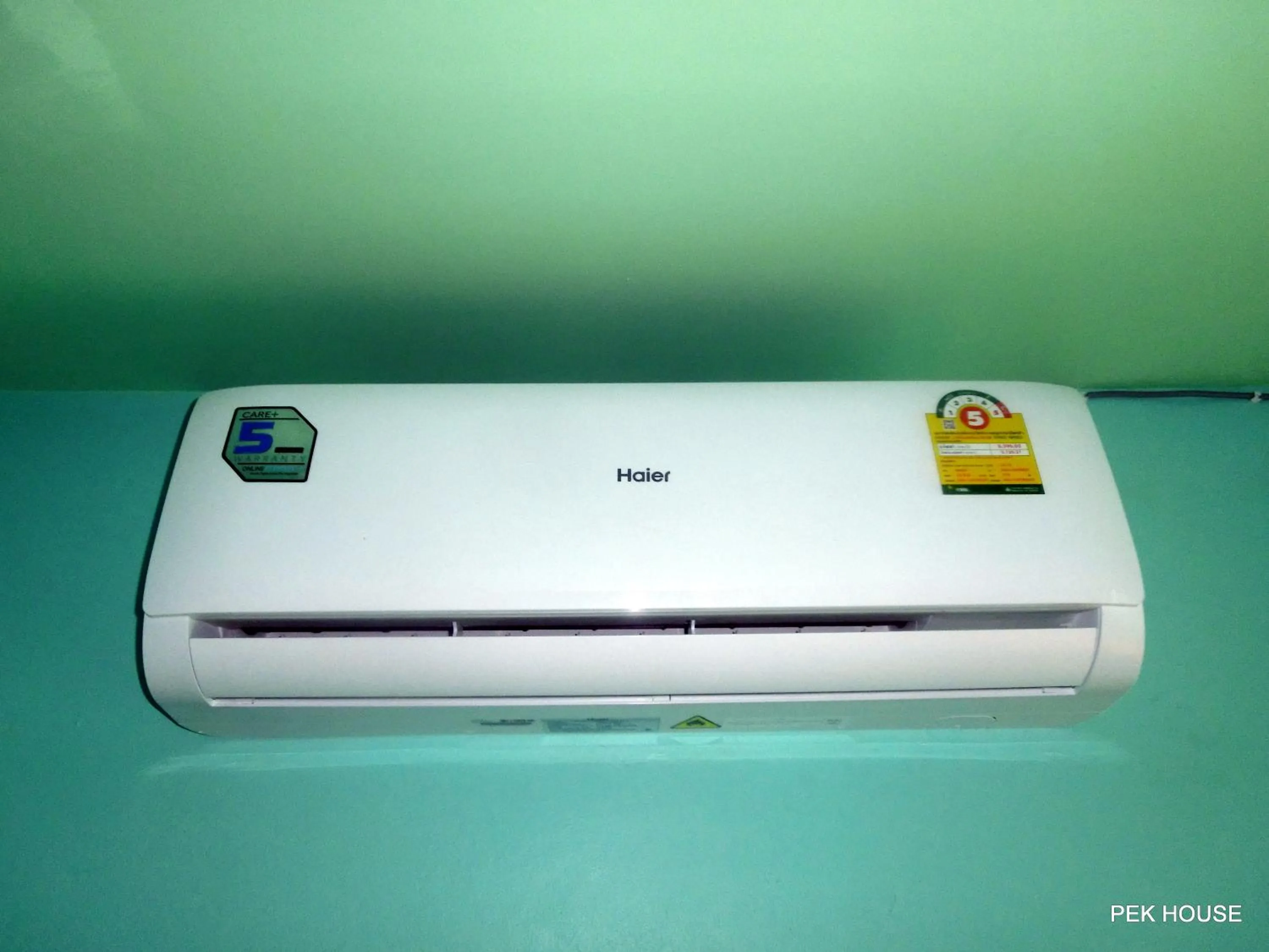 Decorative detail in Pek House