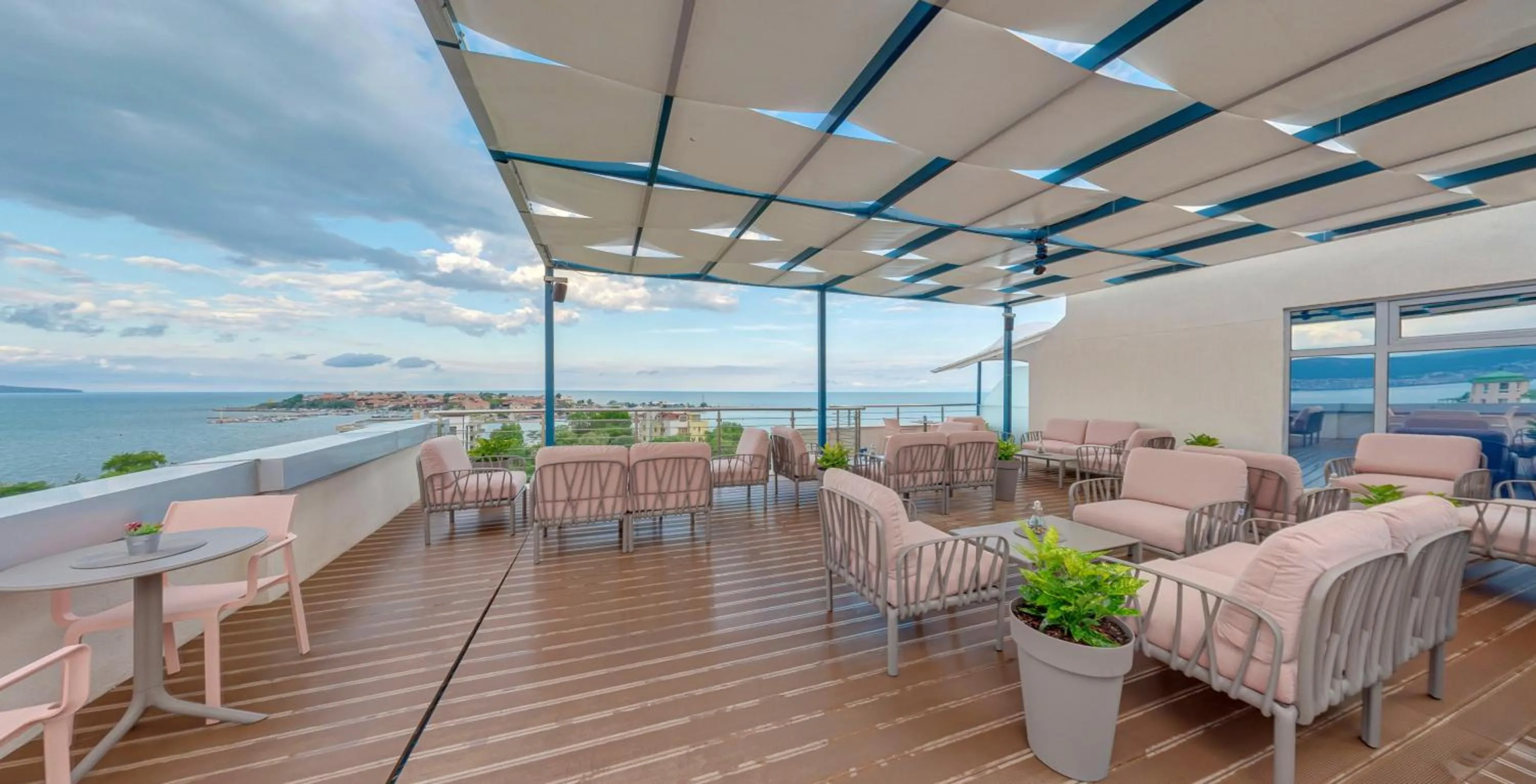 Day in Sol Marina Palace Hotel - All Inclusive & Adults Only