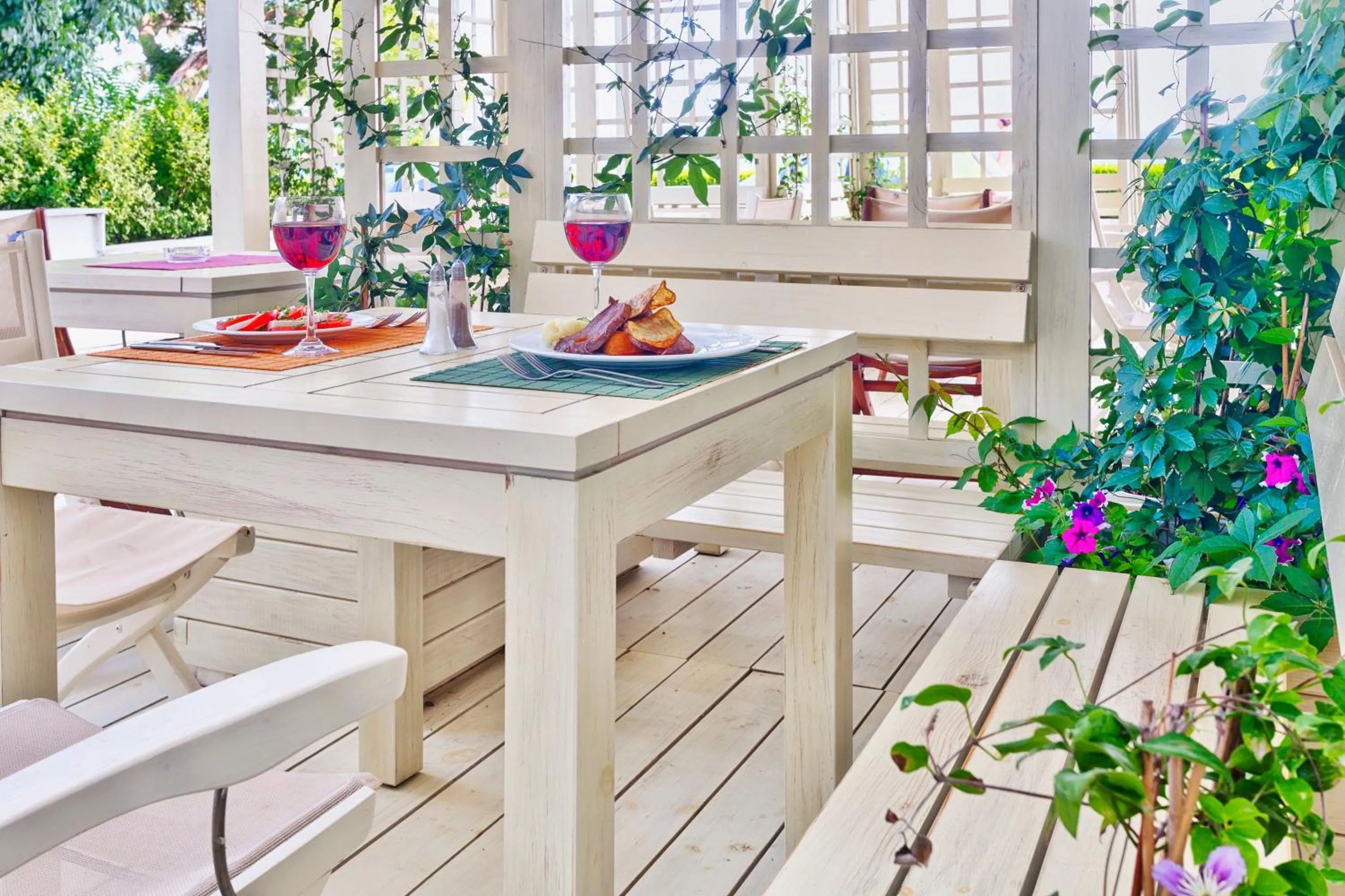 Patio in Sol Marina Palace Hotel - All Inclusive & Adults Only