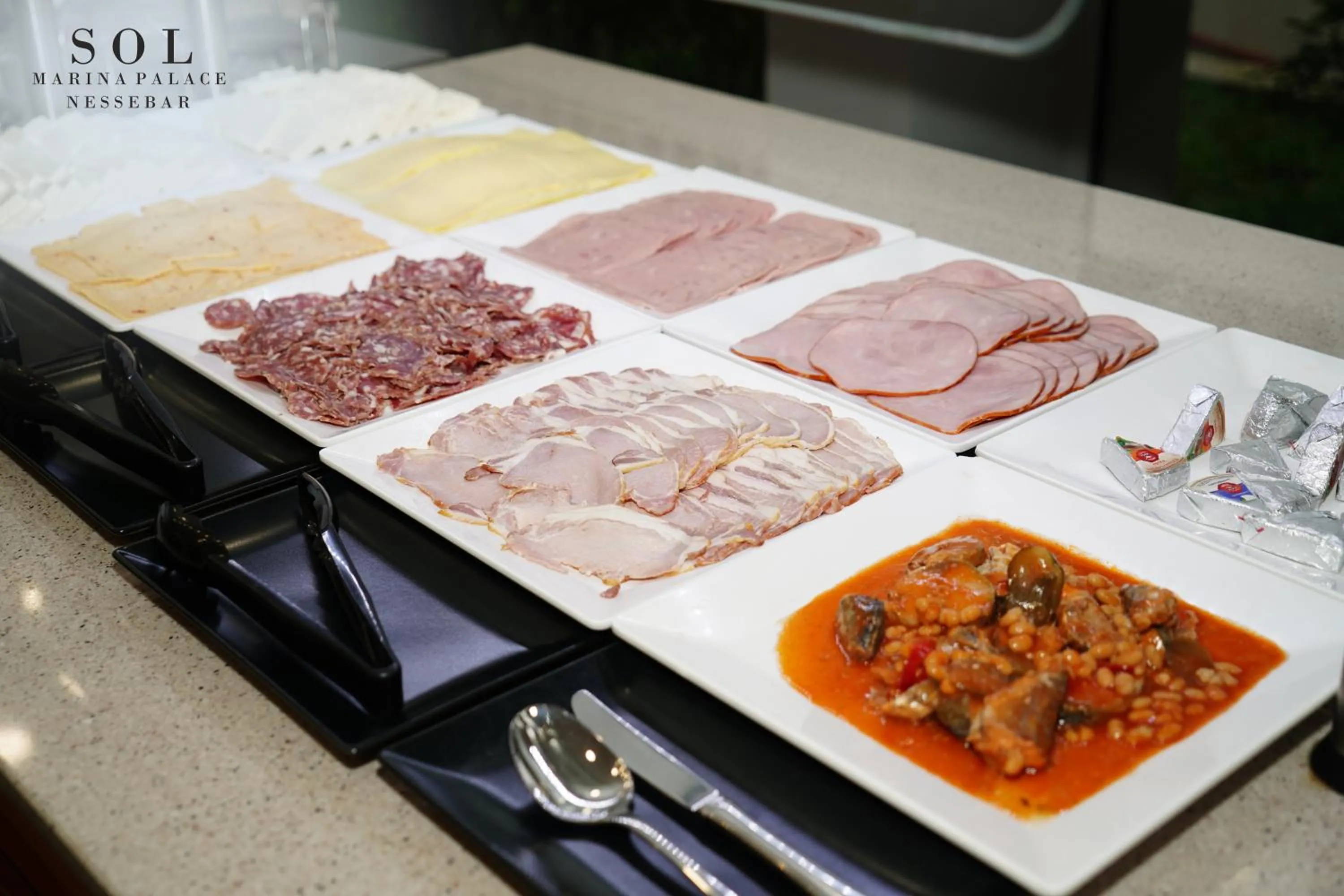 Food and drinks in Sol Marina Palace Hotel - All Inclusive & Adults Only